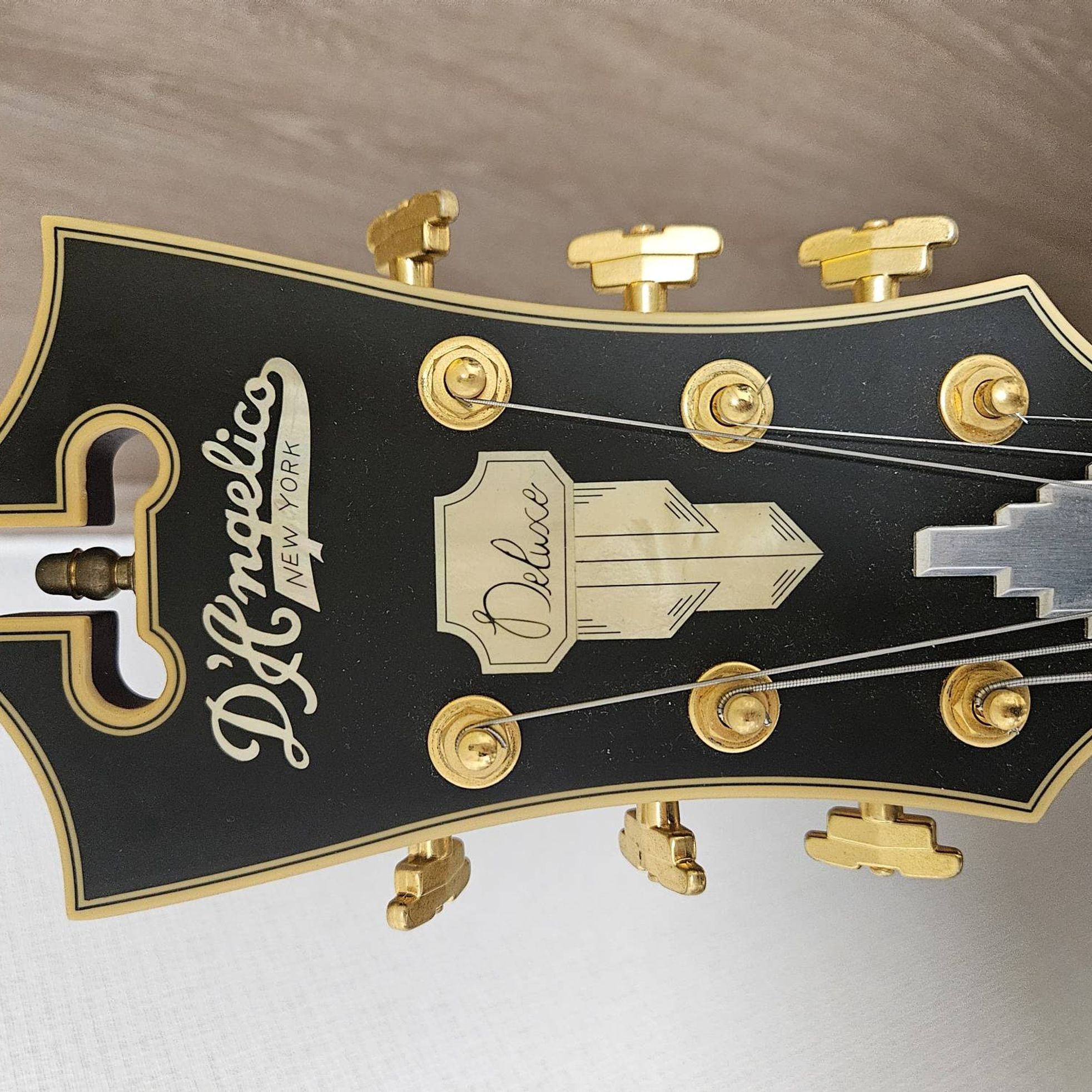 D'Angelico-EXL-1 Deluxe-3