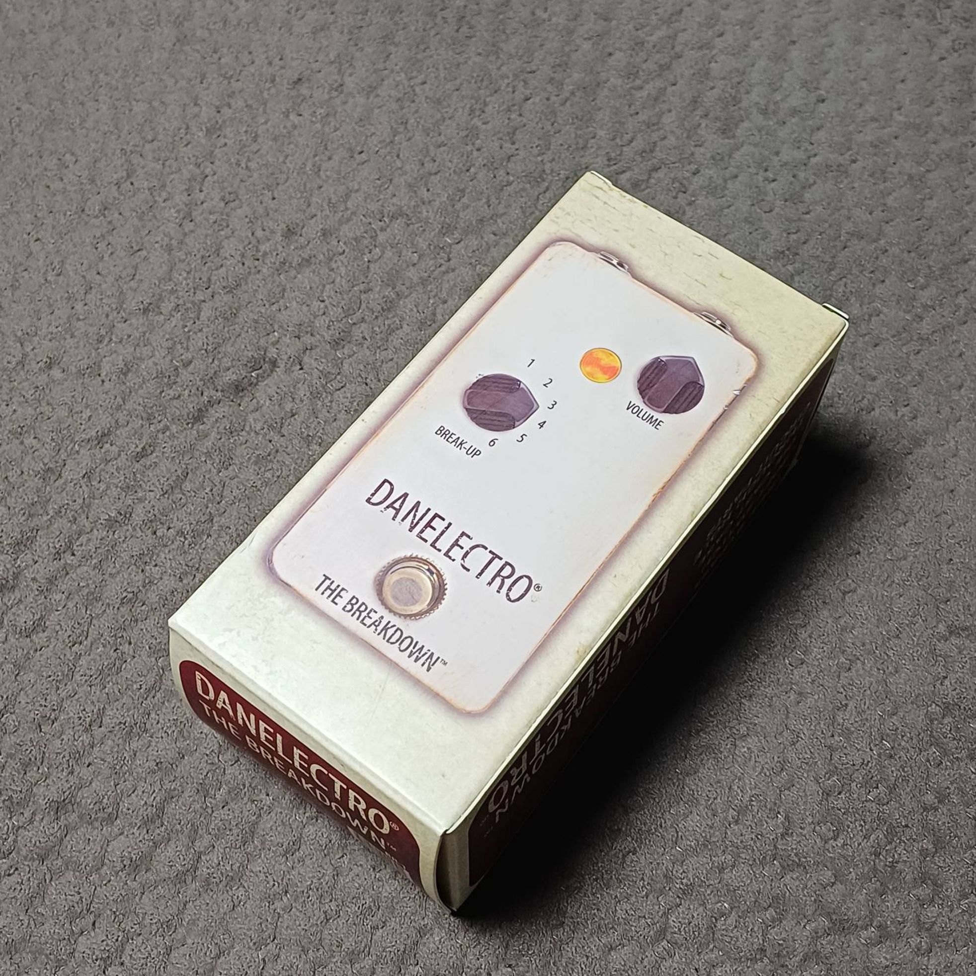 Danelectro-The Breakdown-4