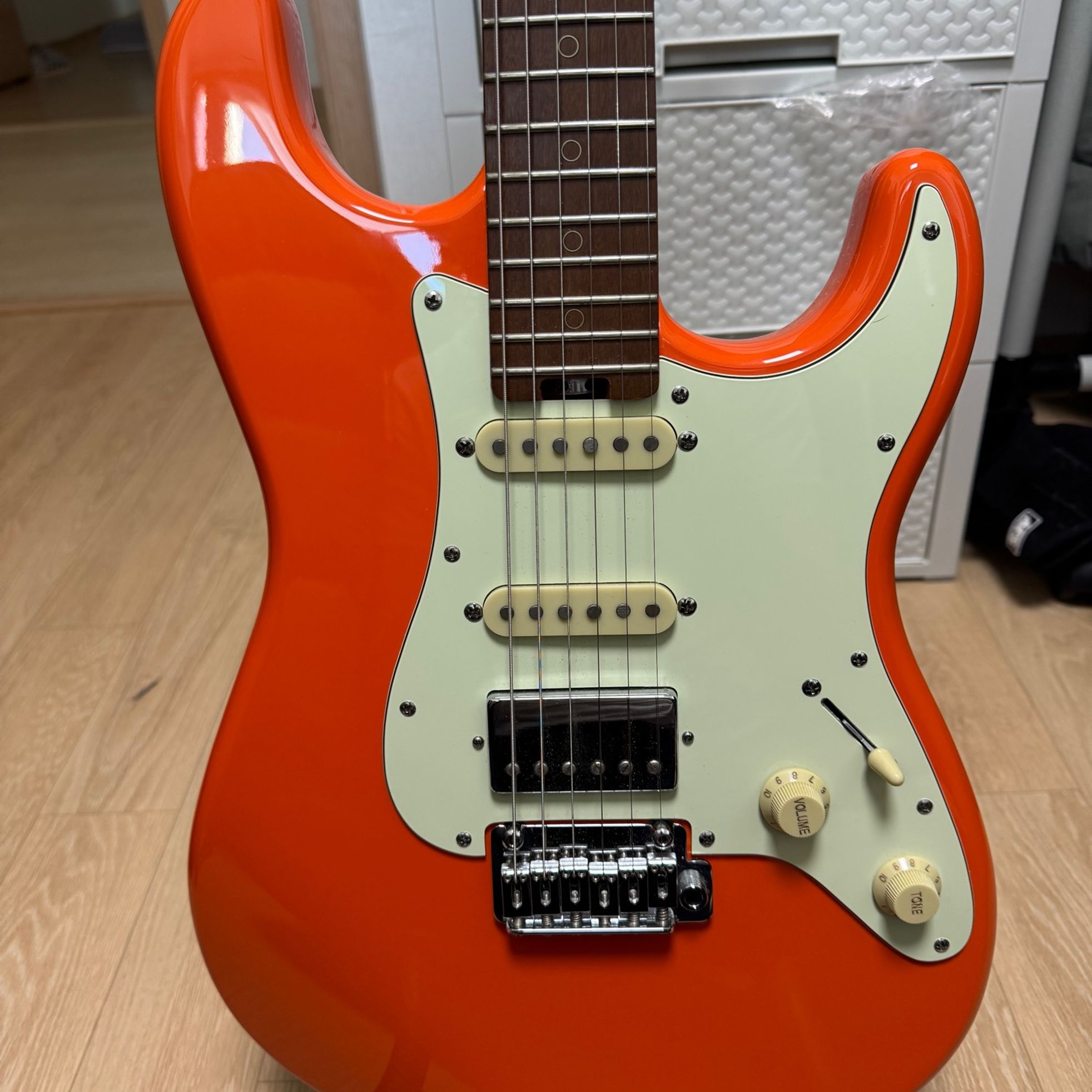 Schecter-Nick Johnston Traditional-5