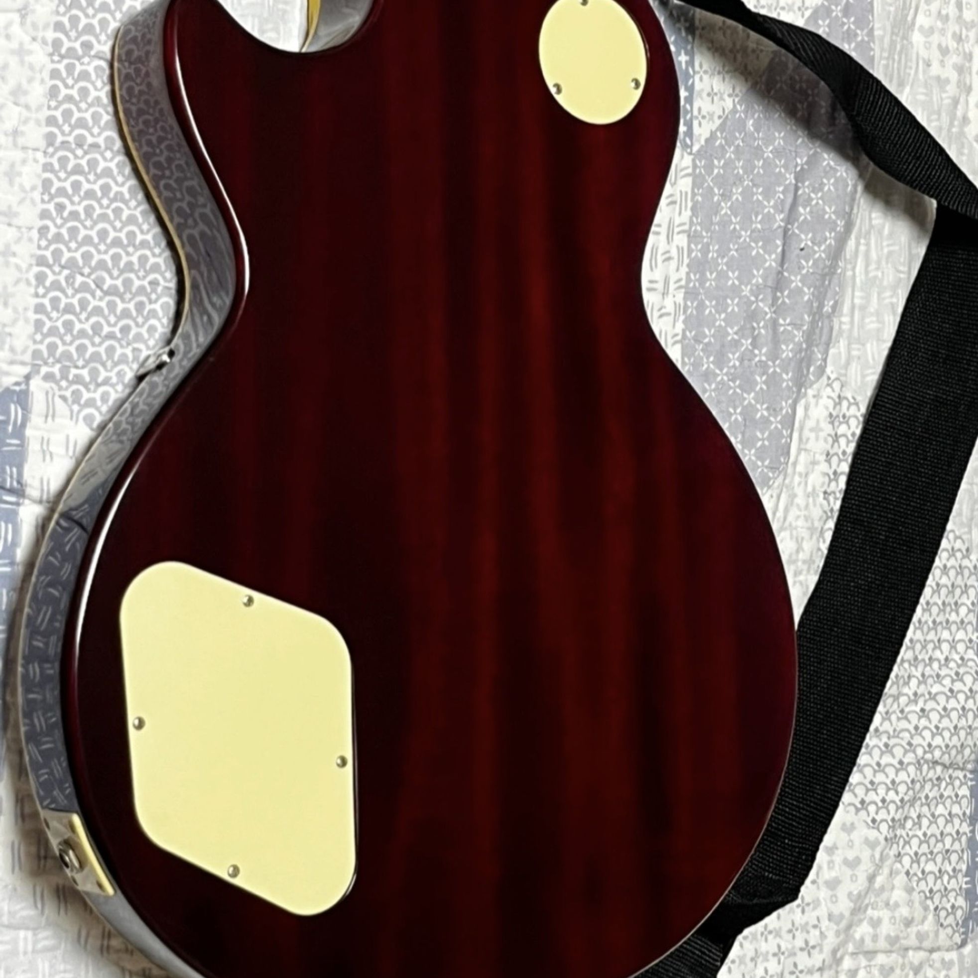 Epiphone-Les Paul Standard-3