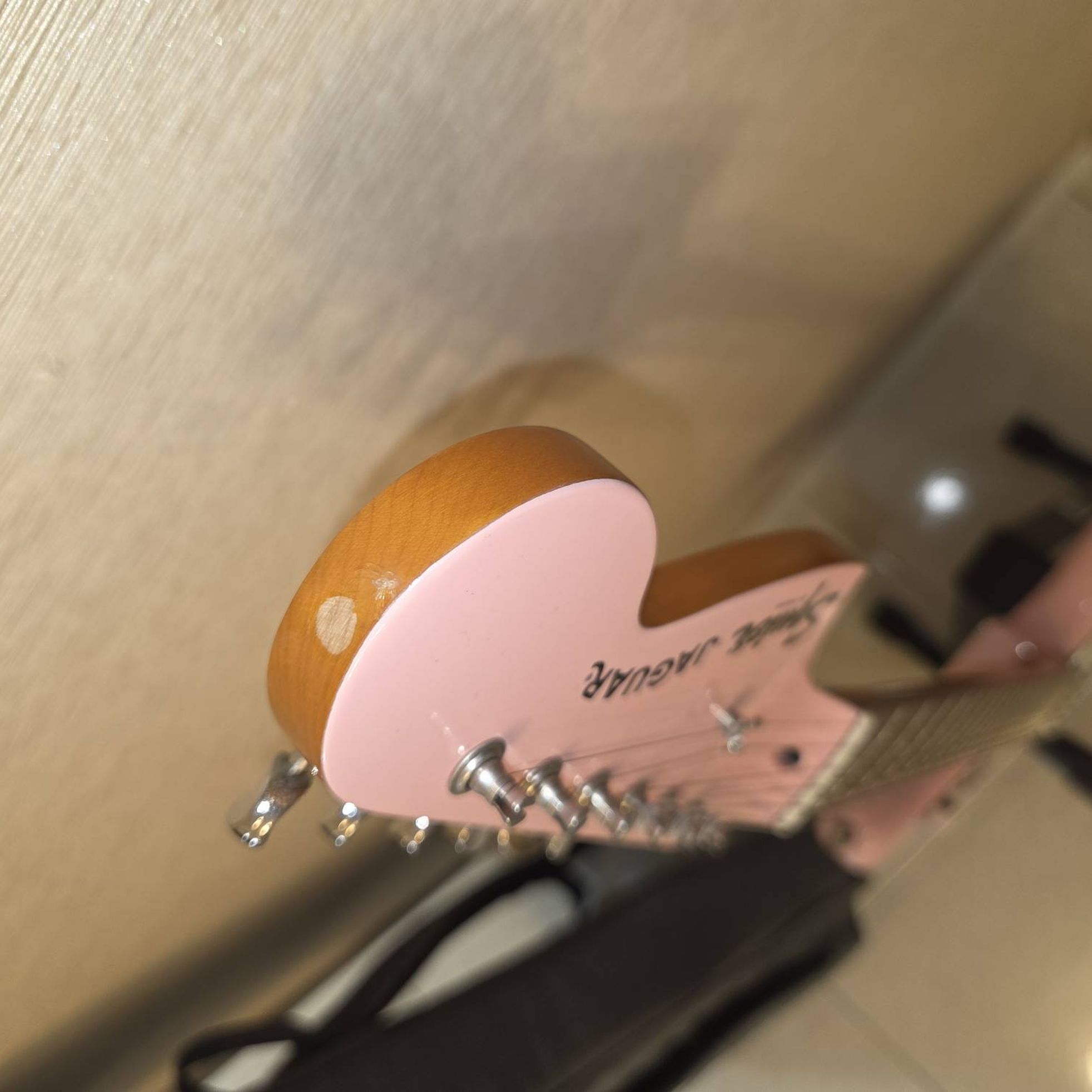 Squier-Classic Vibe Jaguar-2