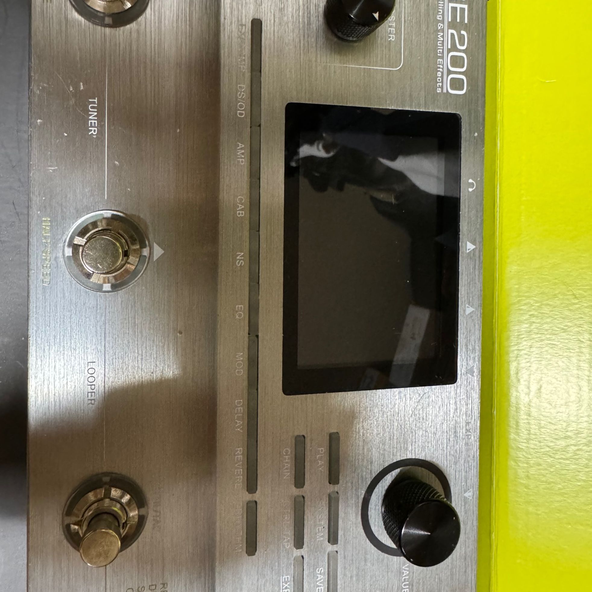 Mooer-GE200-3
