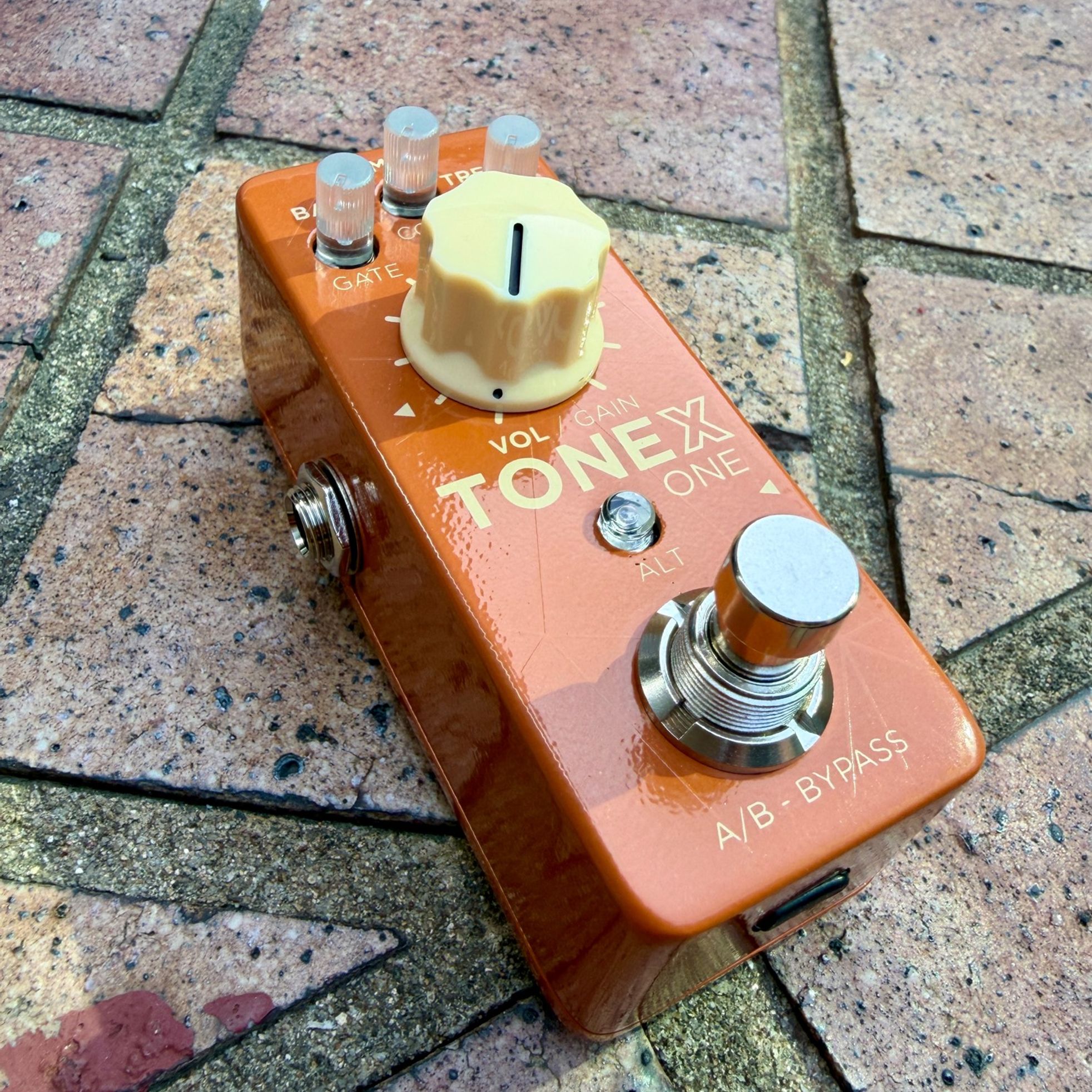 IK Multimedia-TONEX One-3