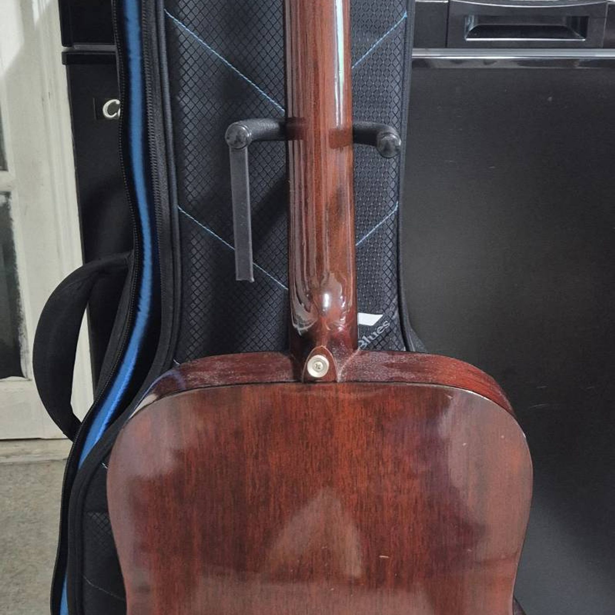 Yamaha-FG-200-3