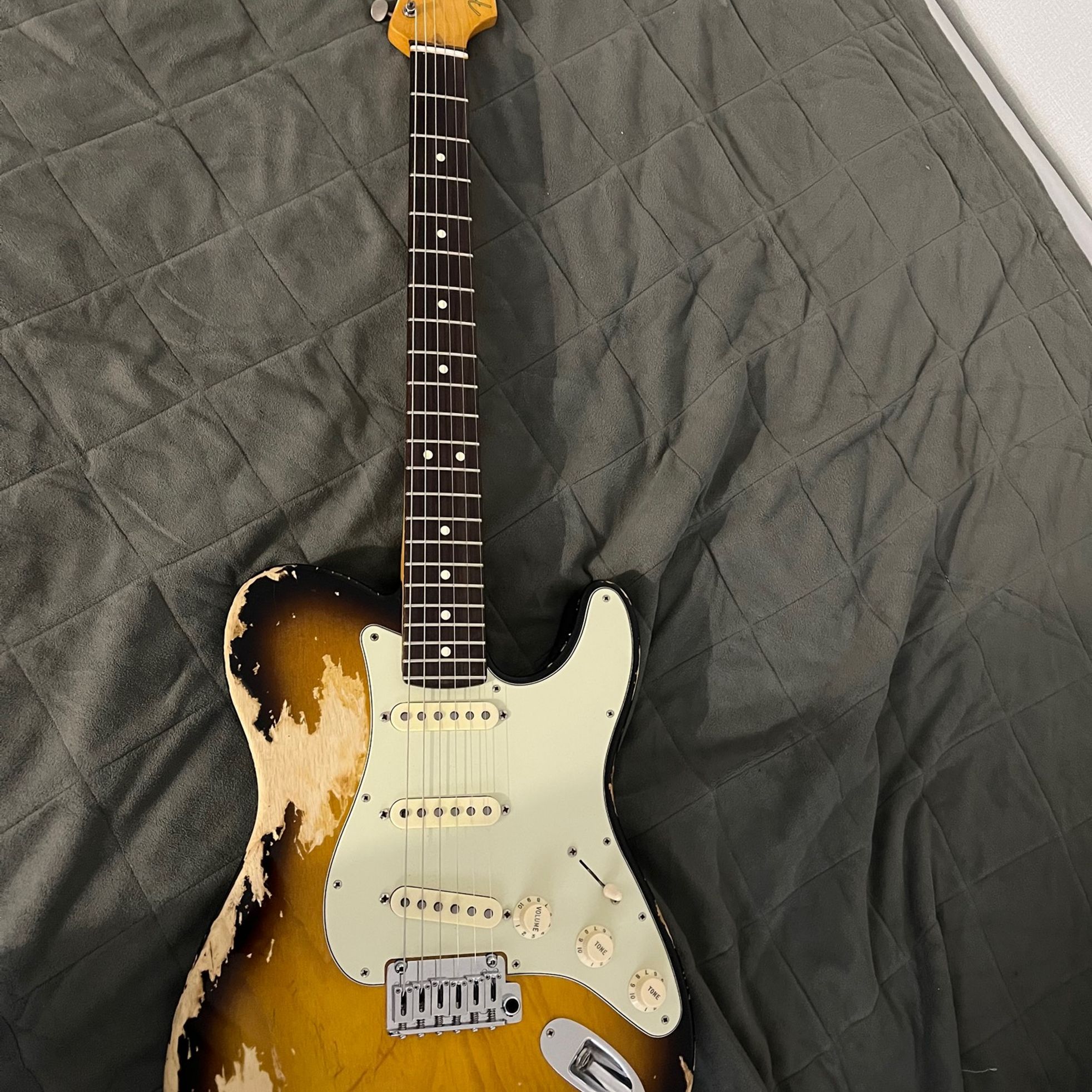 Fender--2