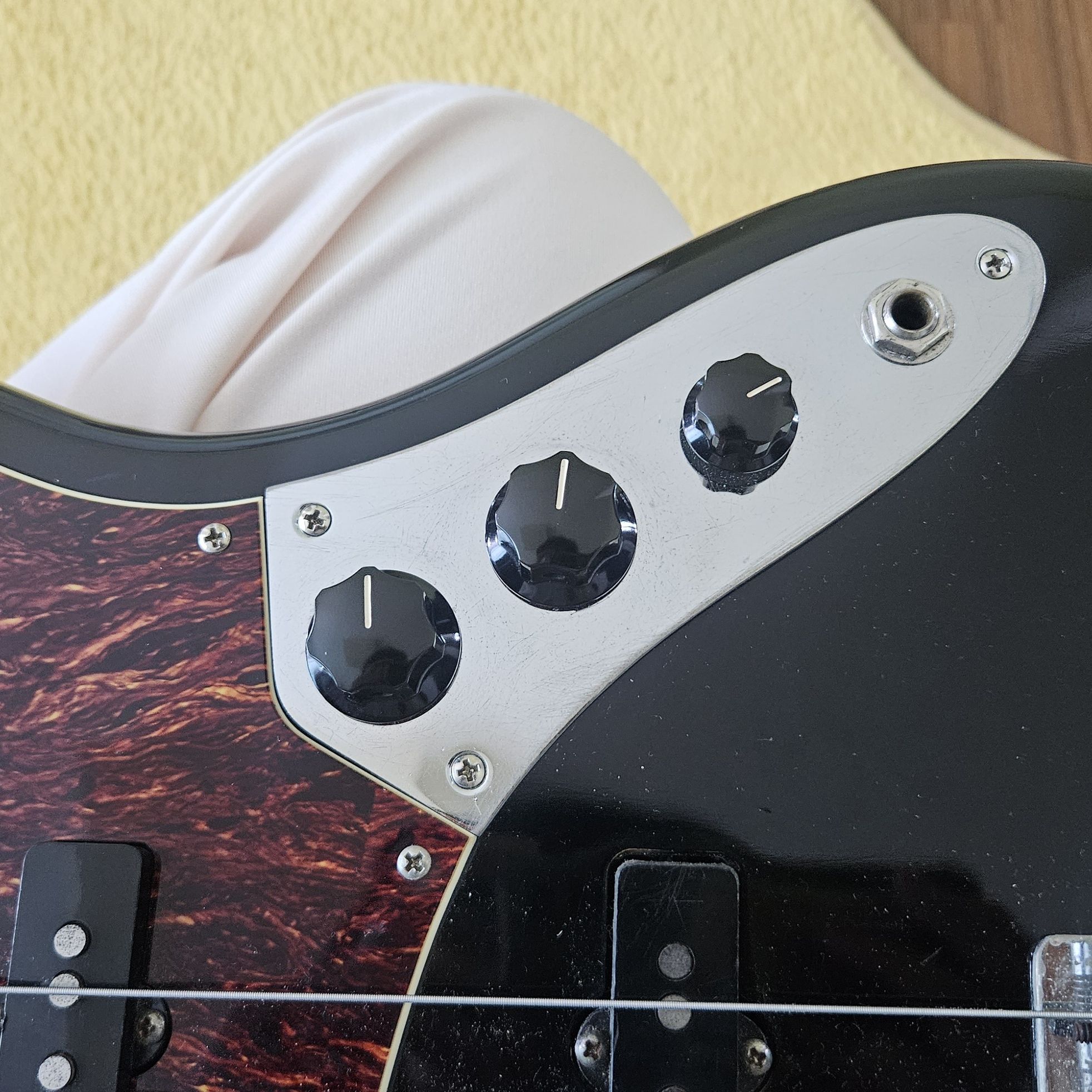 Fender-American Standard Jazz Bass-3