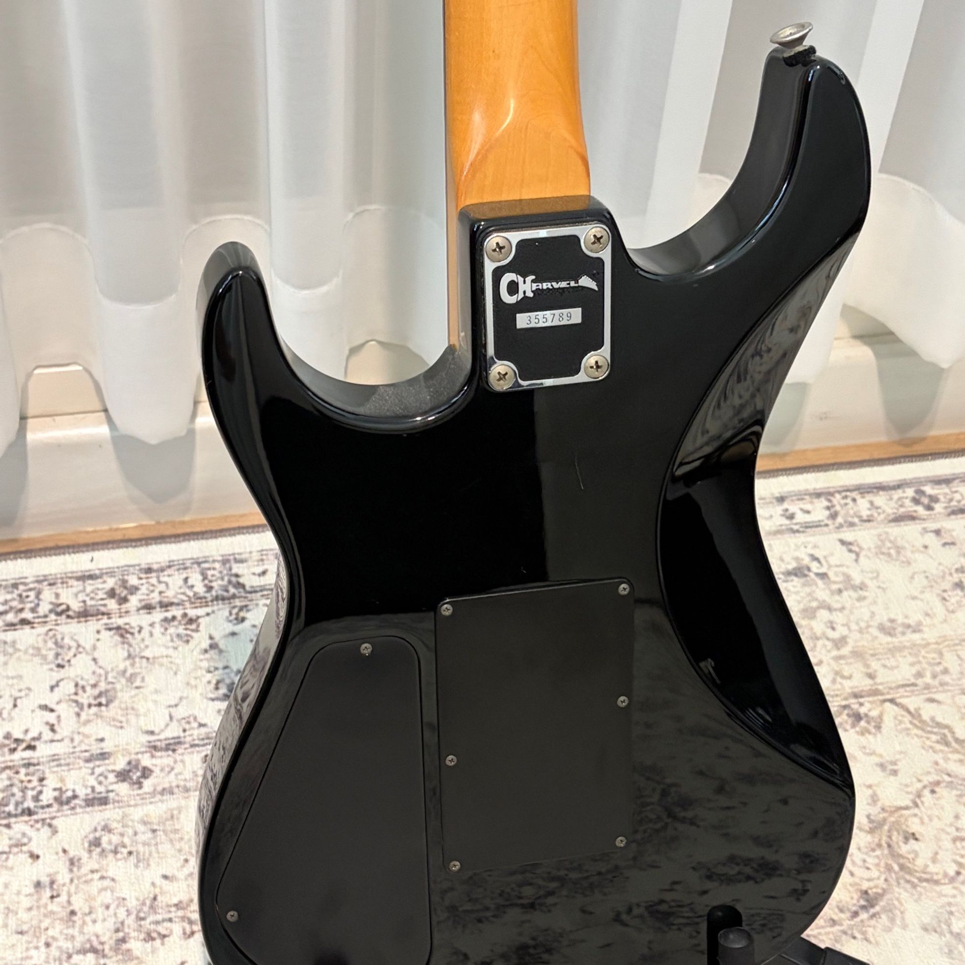 Charvel-null-4