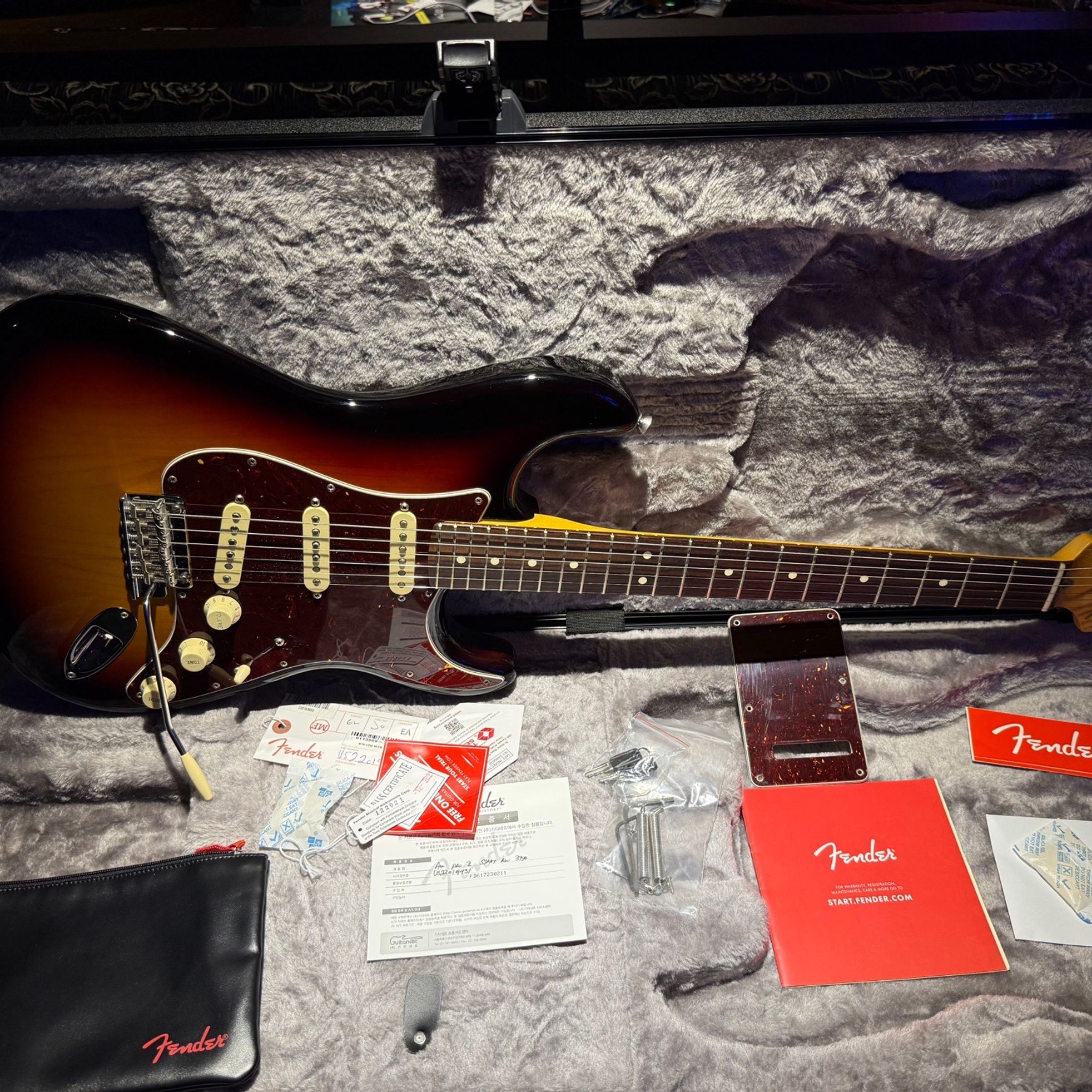 Fender-American Professional II Stratocaster-1