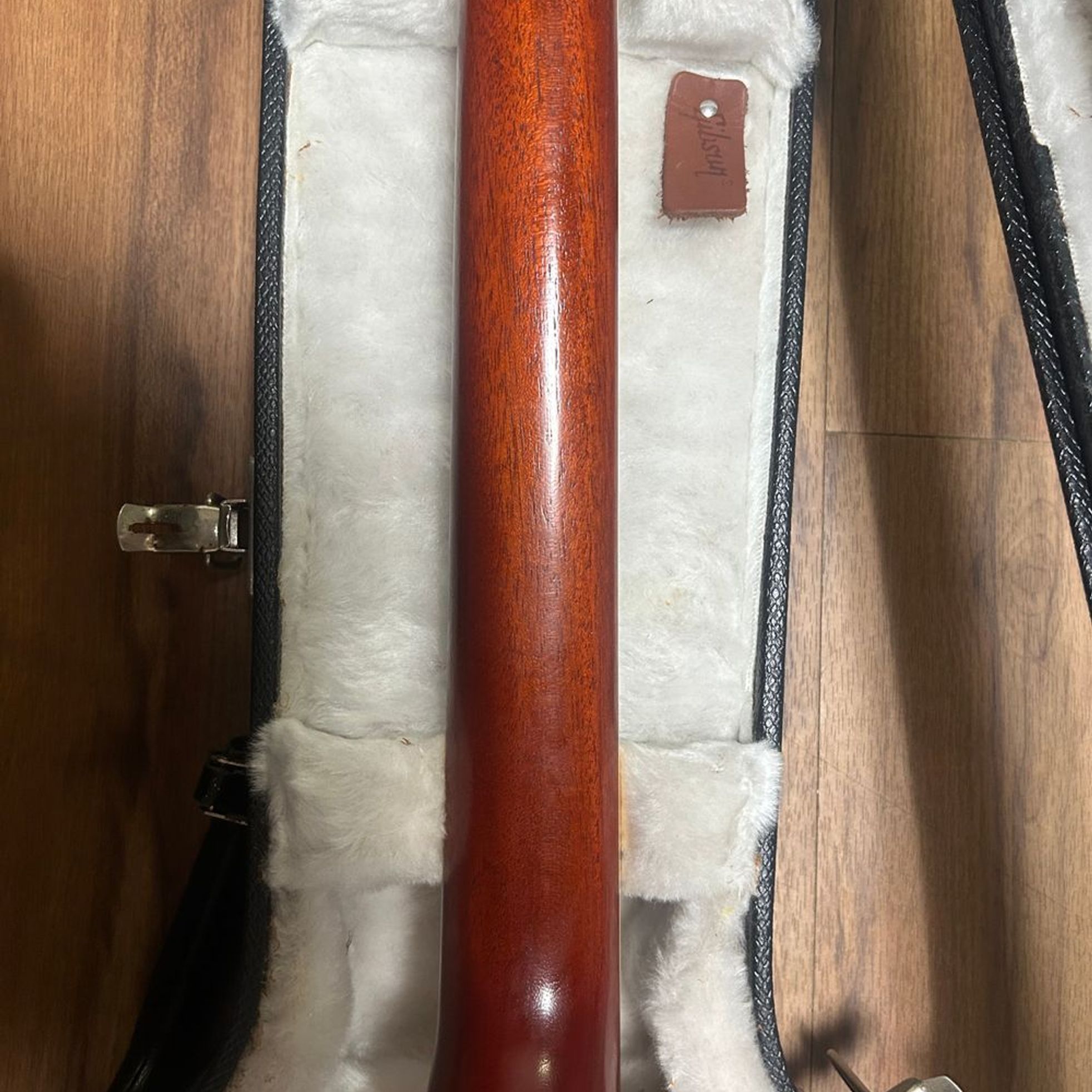 Gibson-Les Paul Traditional-4