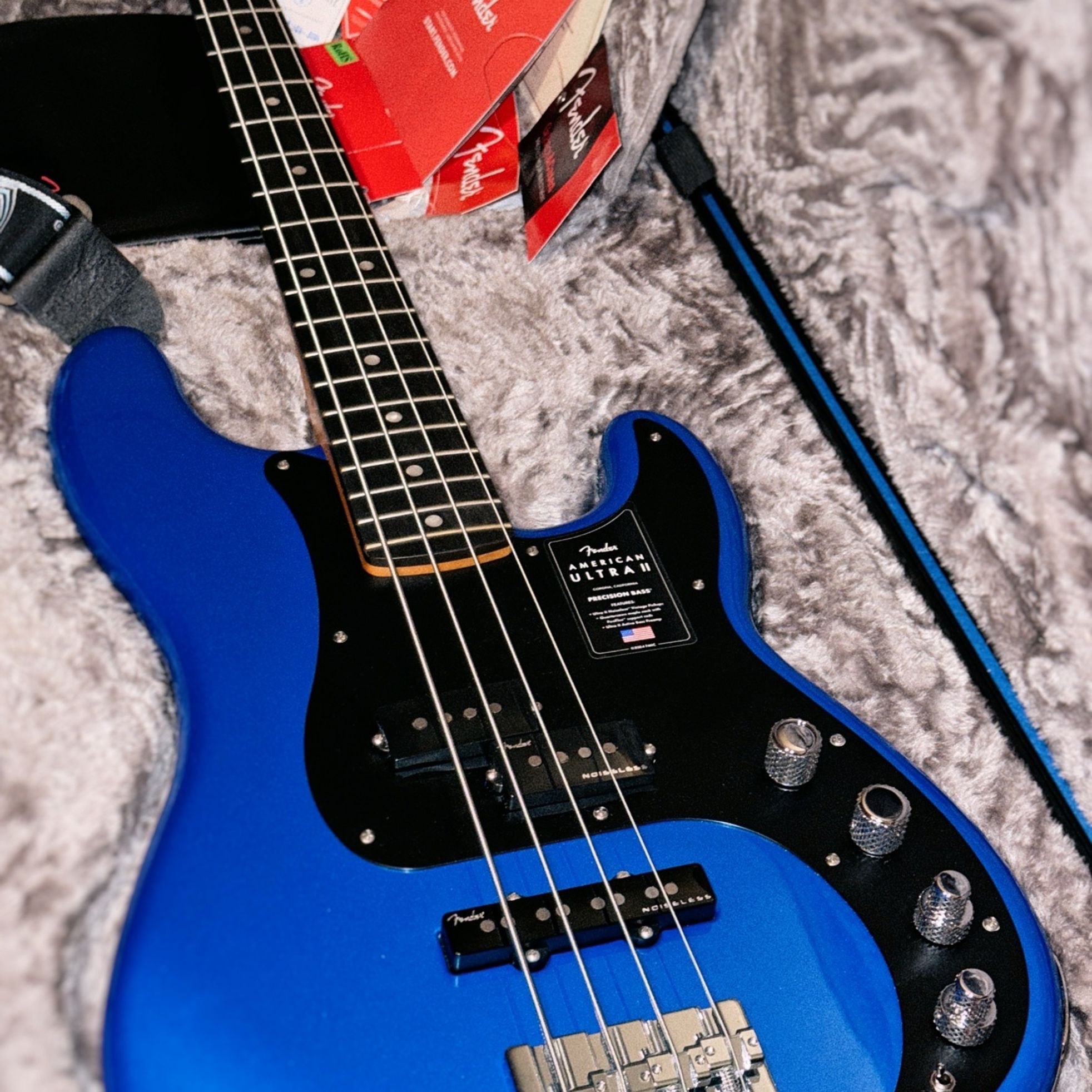 Fender-American Ultra II Precision Bass-1