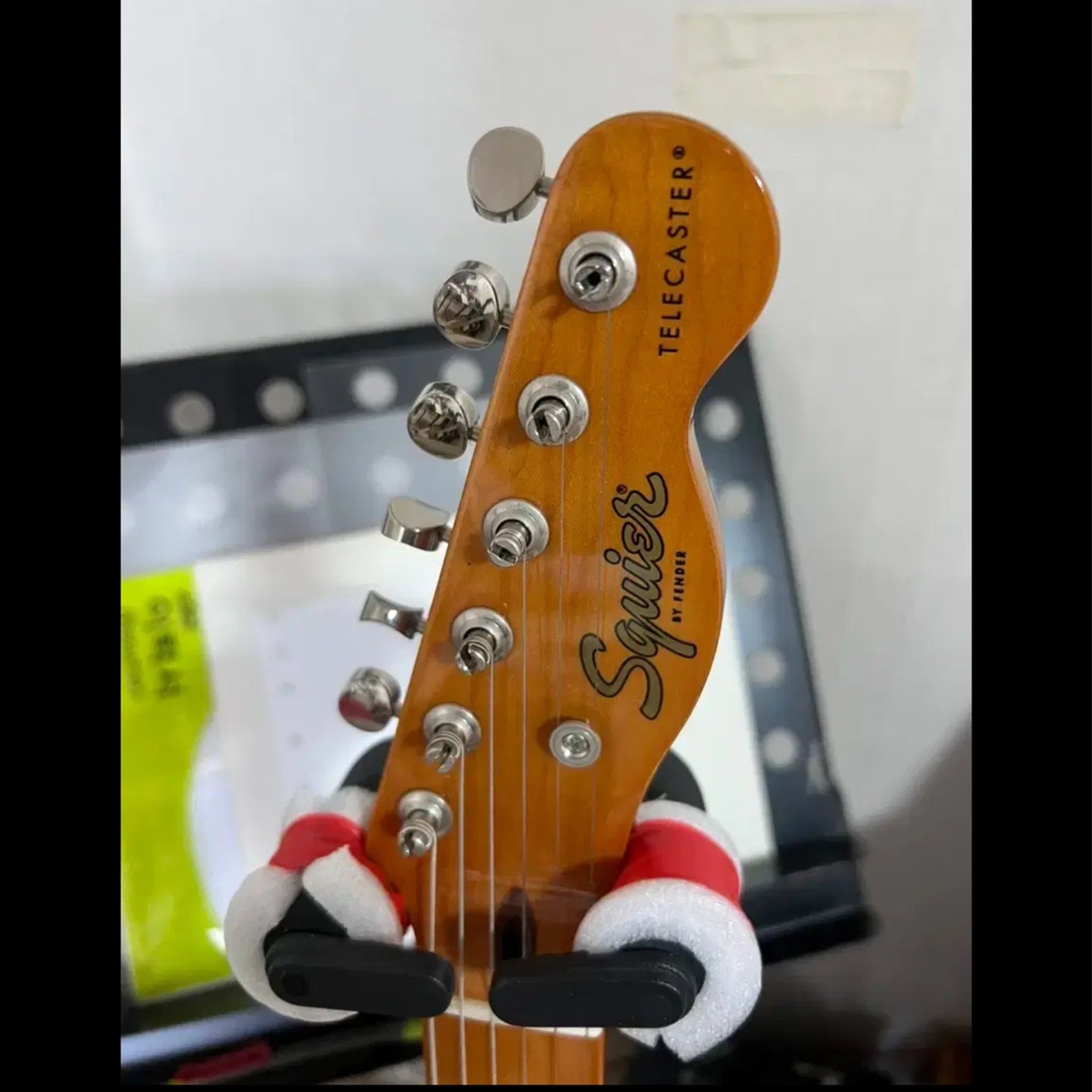 Squier-Telecaster-2