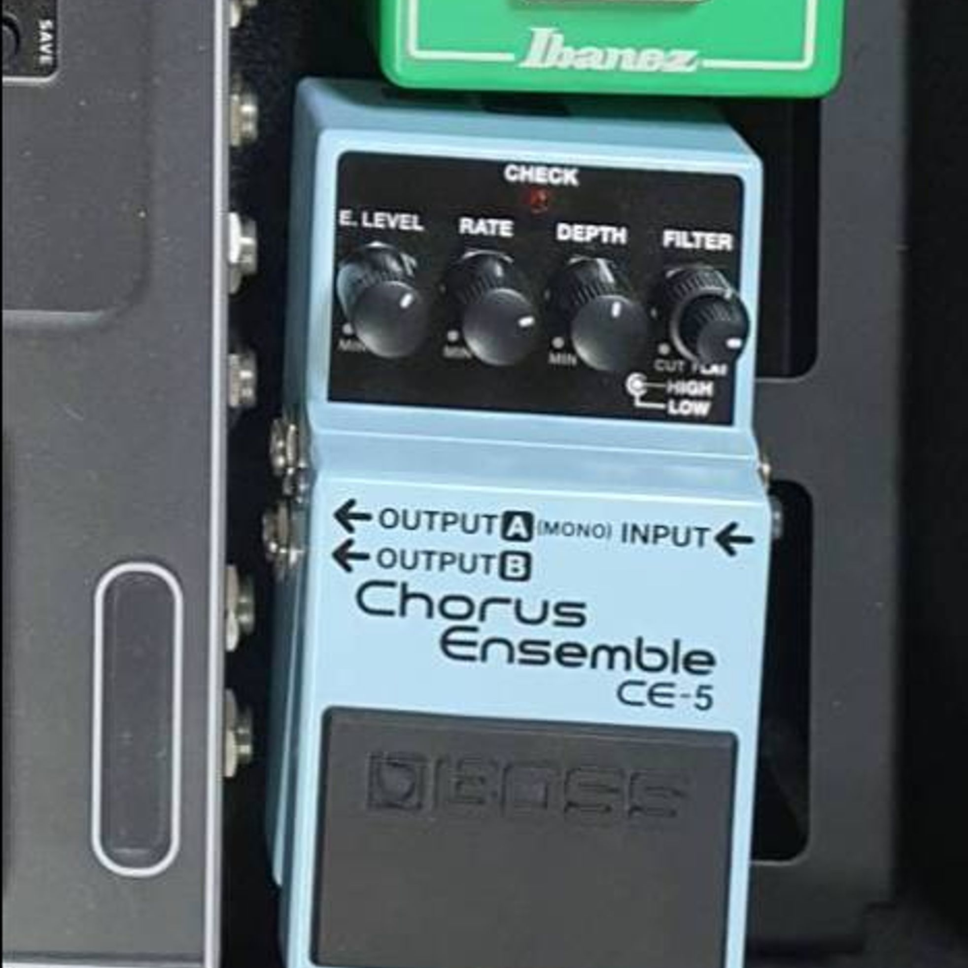 BOSS-CE-5 Chorus Ensemble-1