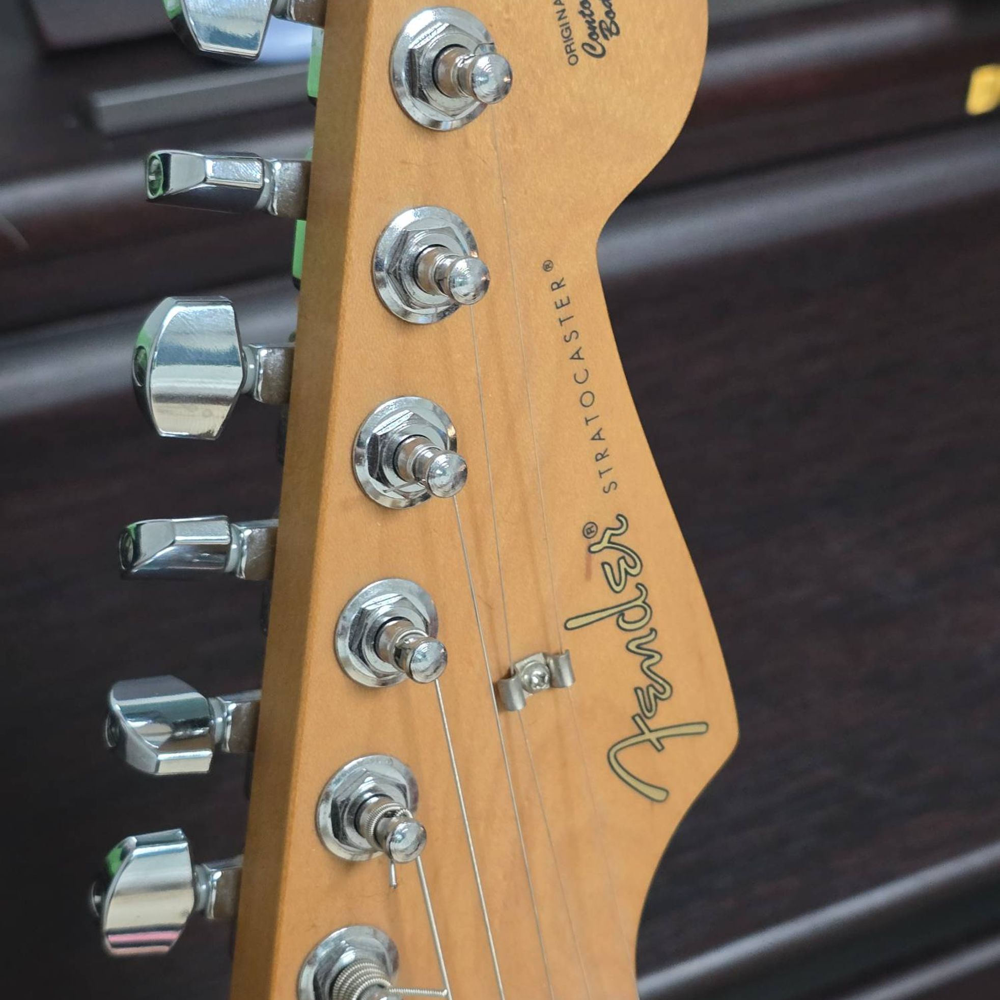Fender-Player Stratocaster-3