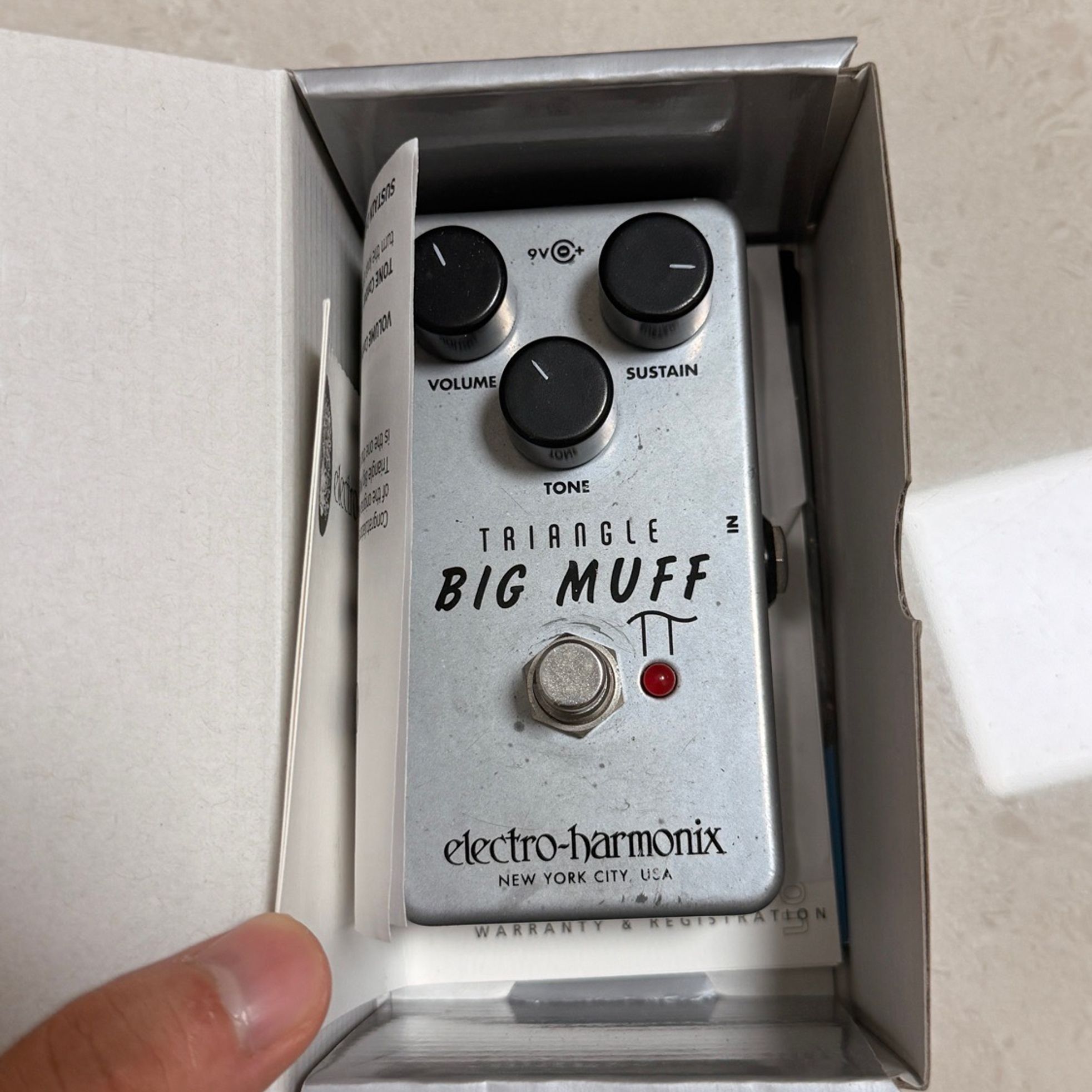 Electro-Harmonix-Triangle Big Muff Pi-2