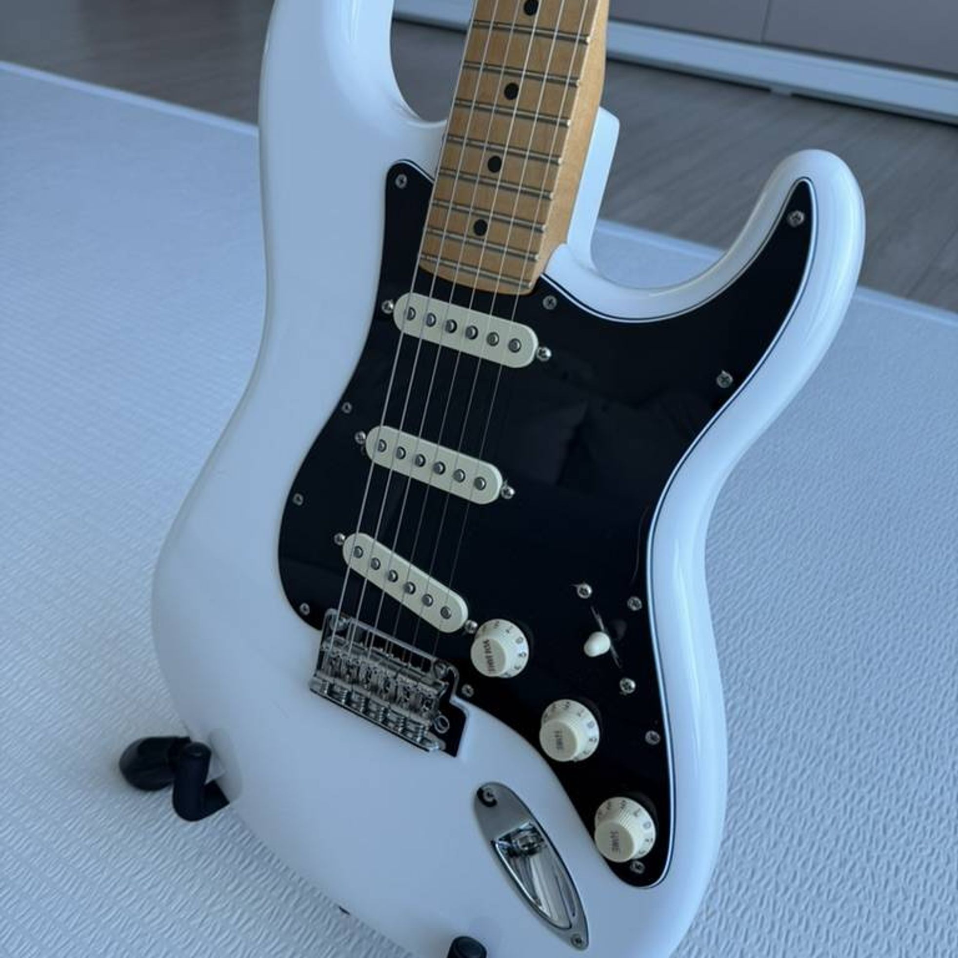Fender-Player II Stratocaster-1
