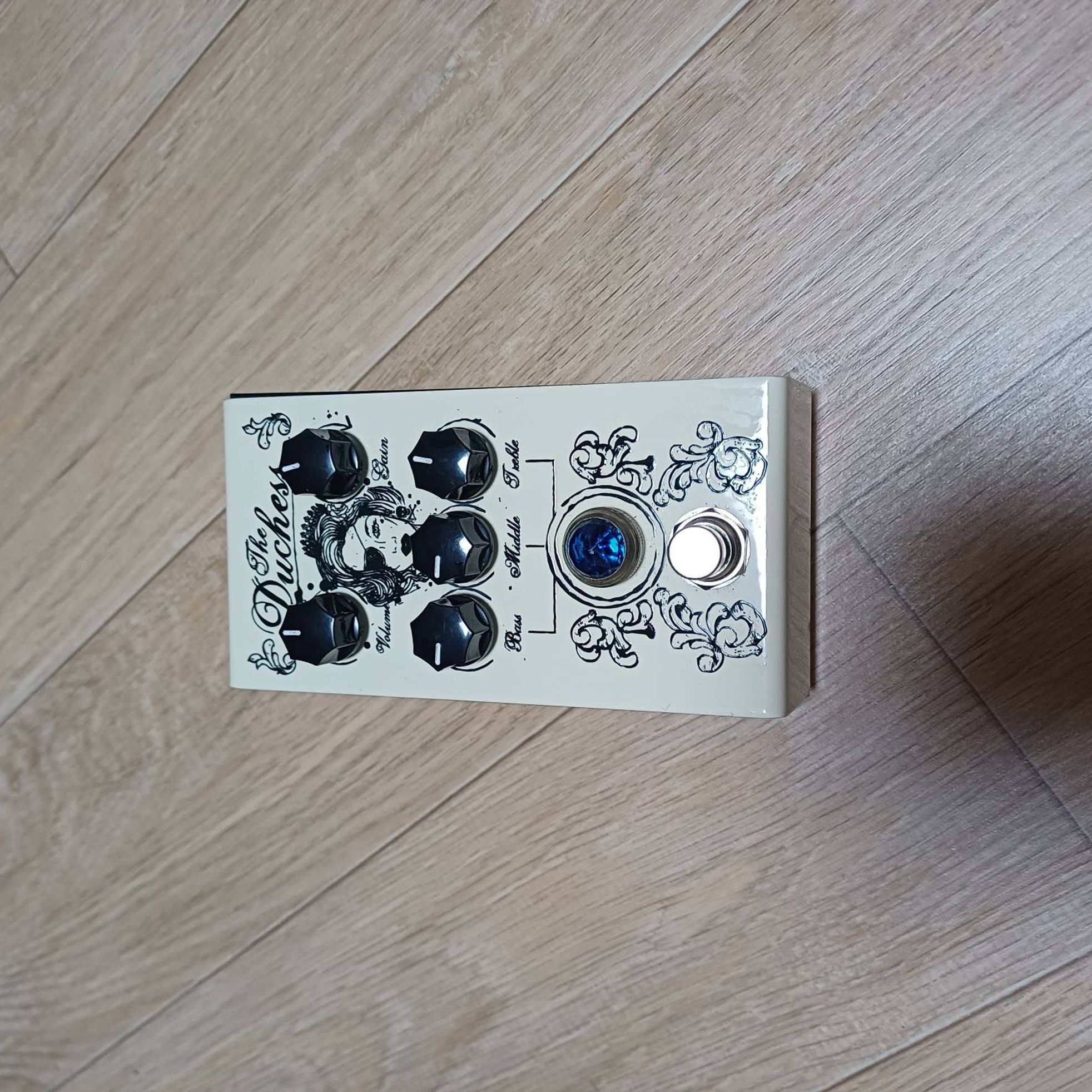 Victory Amps-V1 The Duchess-1