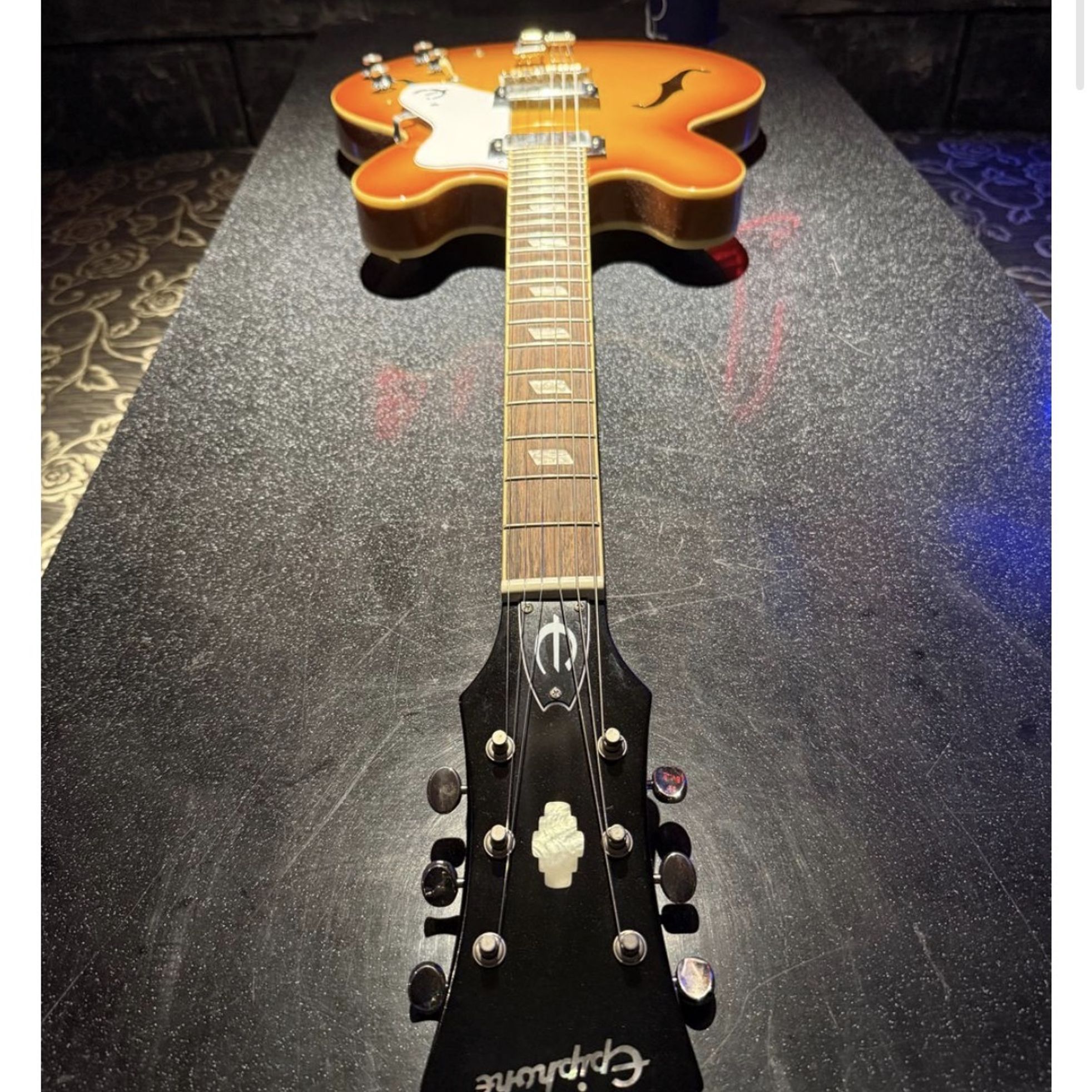 Epiphone-Riviera-3