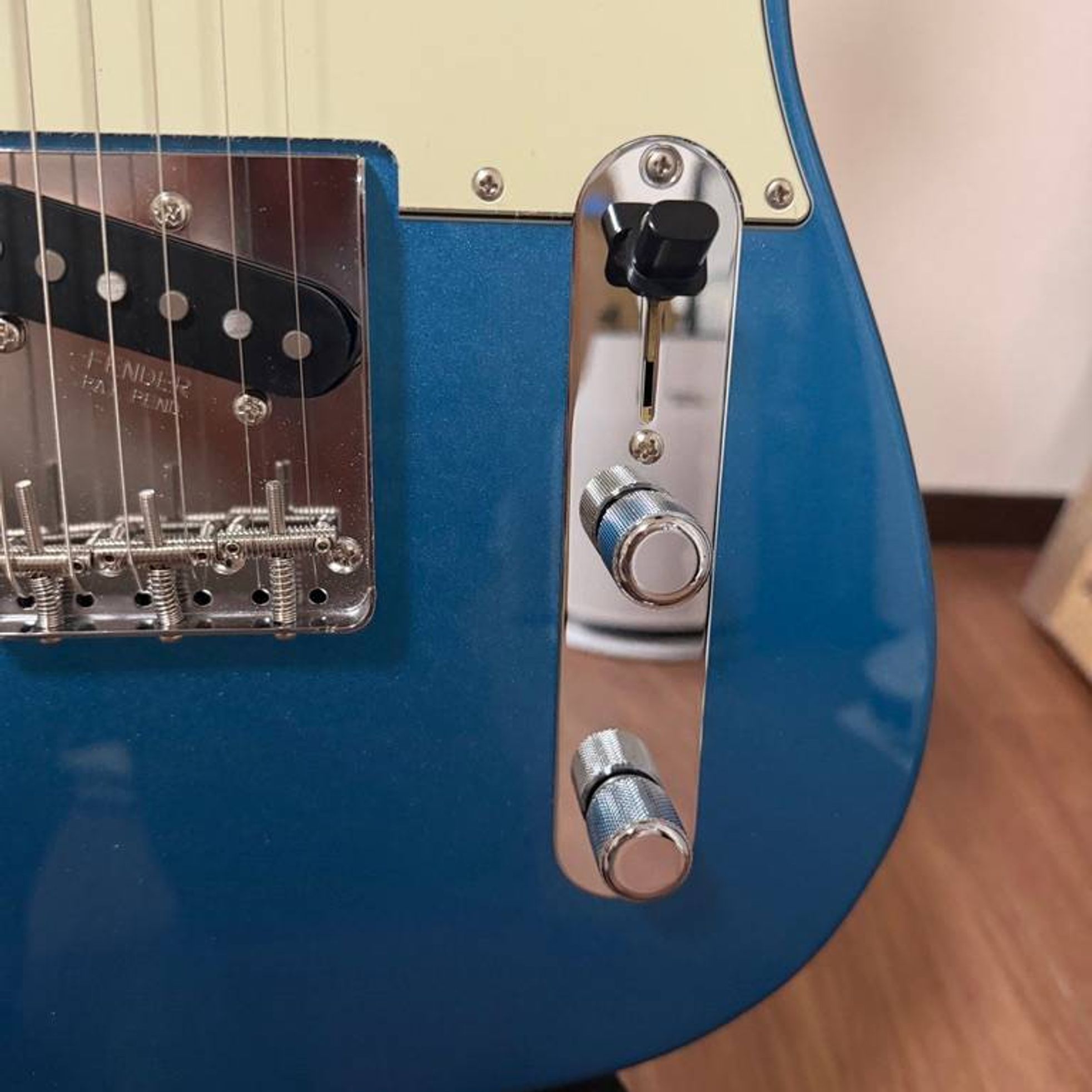 Fender-MIJ Traditional Telecaster-6