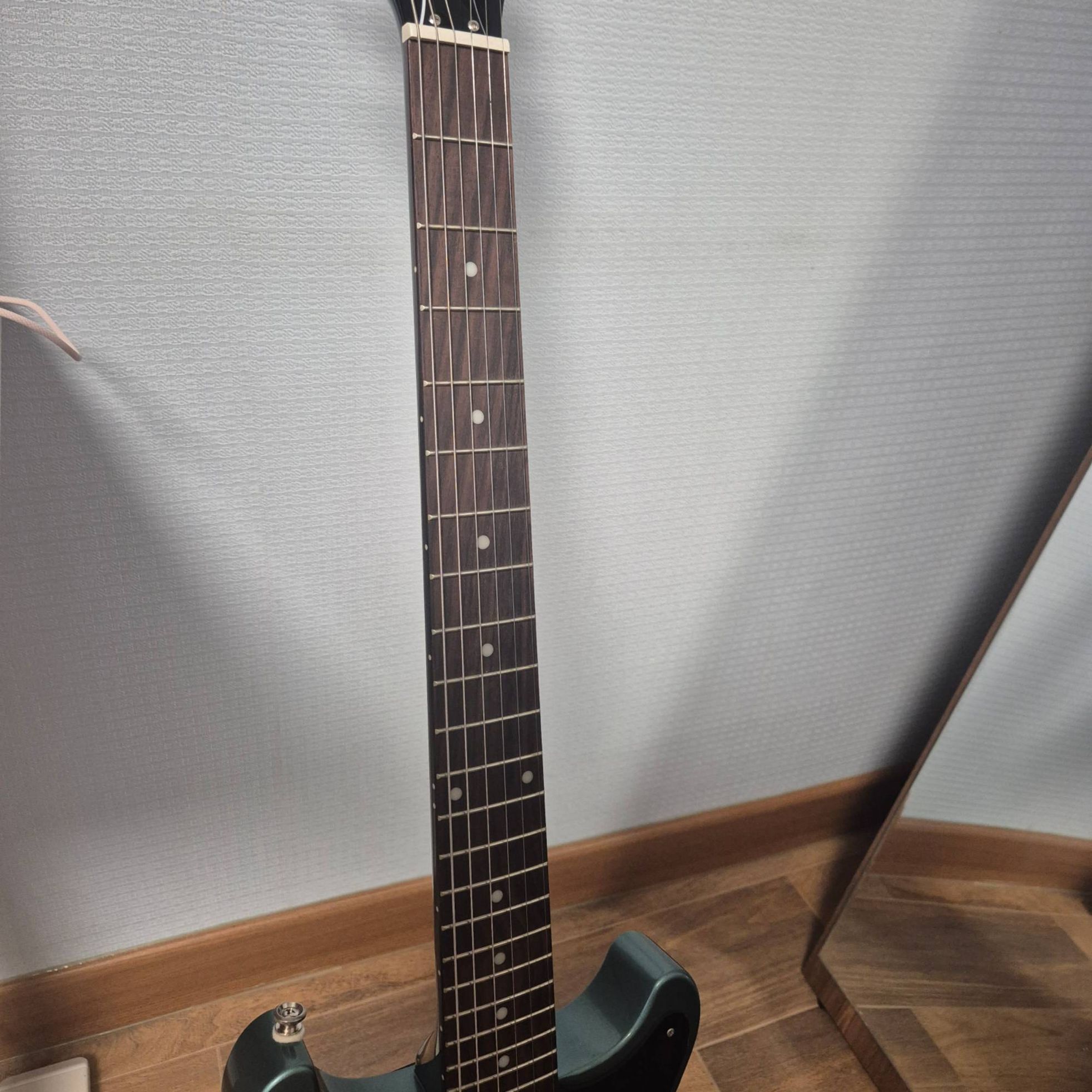 Epiphone-Les Paul Junior-3