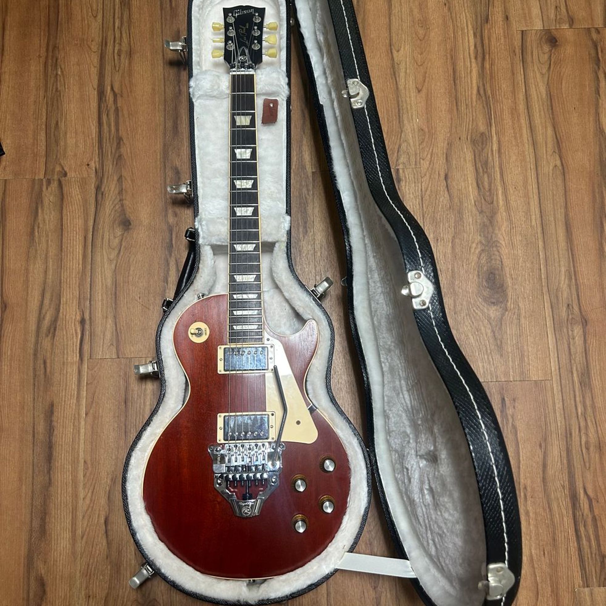 Gibson-Les Paul Traditional-1
