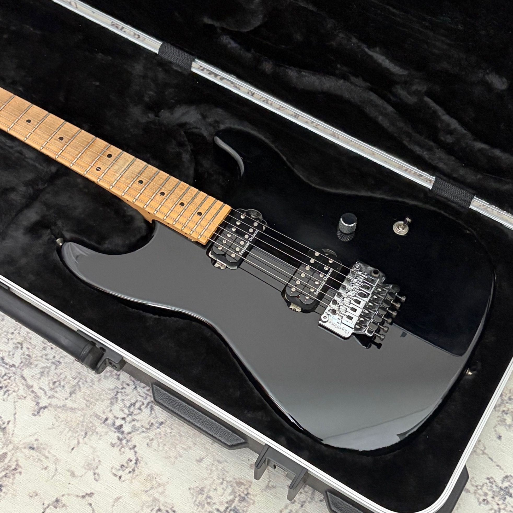 Charvel-null-2