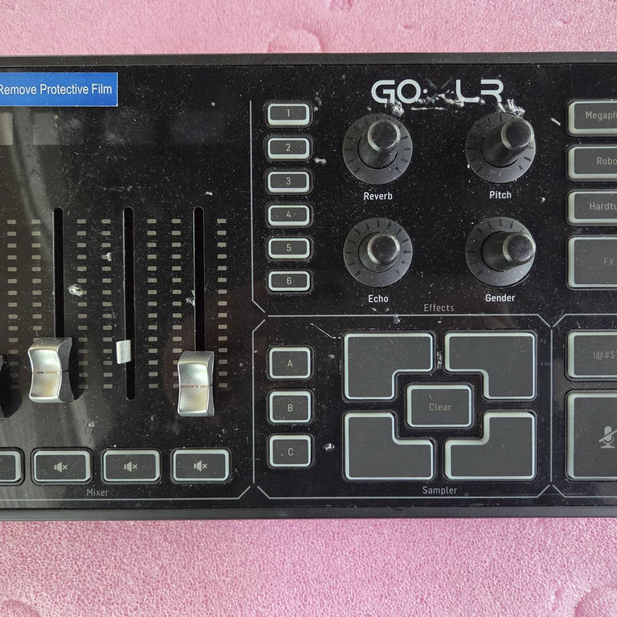 TC Helicon-GoXLR-1