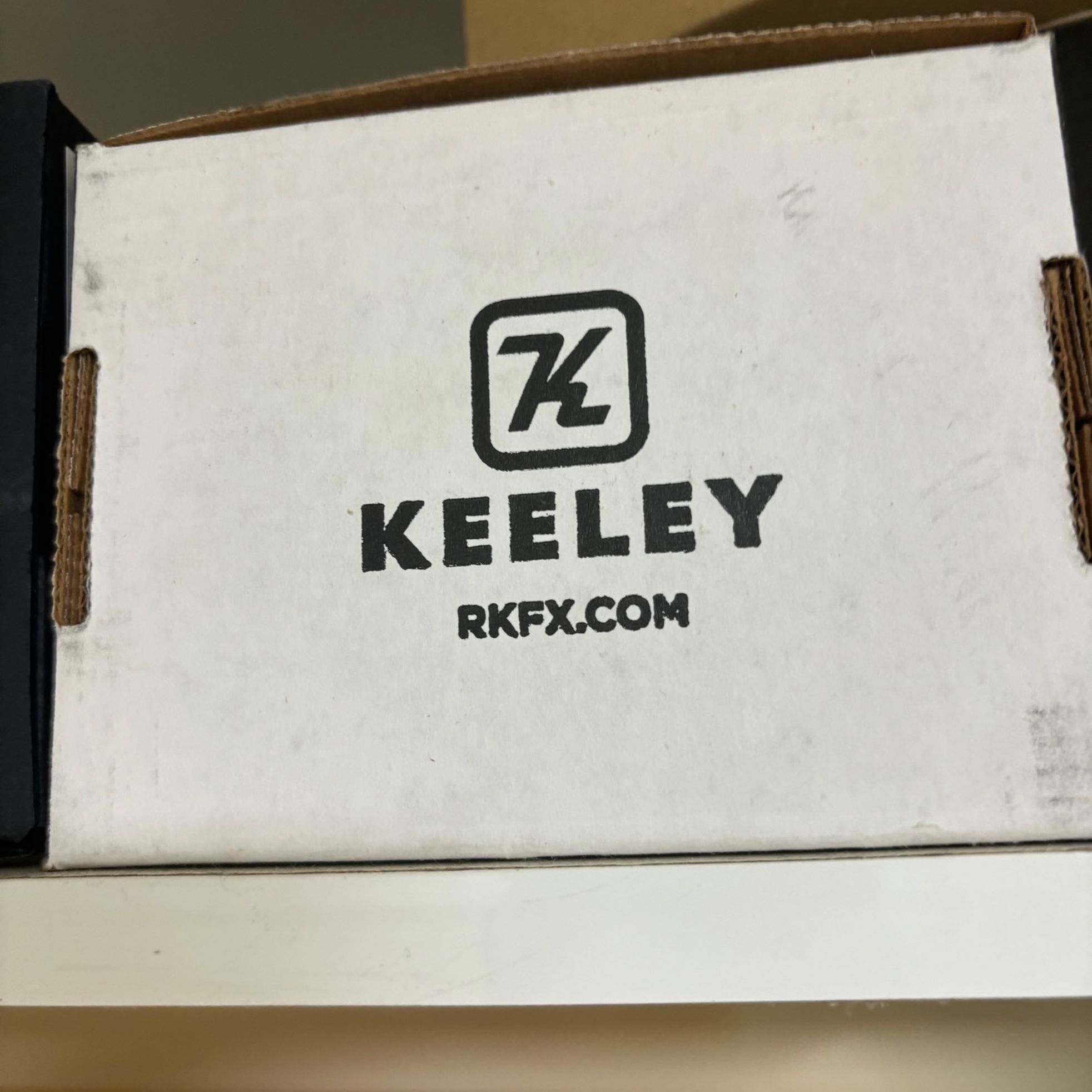 Keeley-Katana (Throwback White)-3
