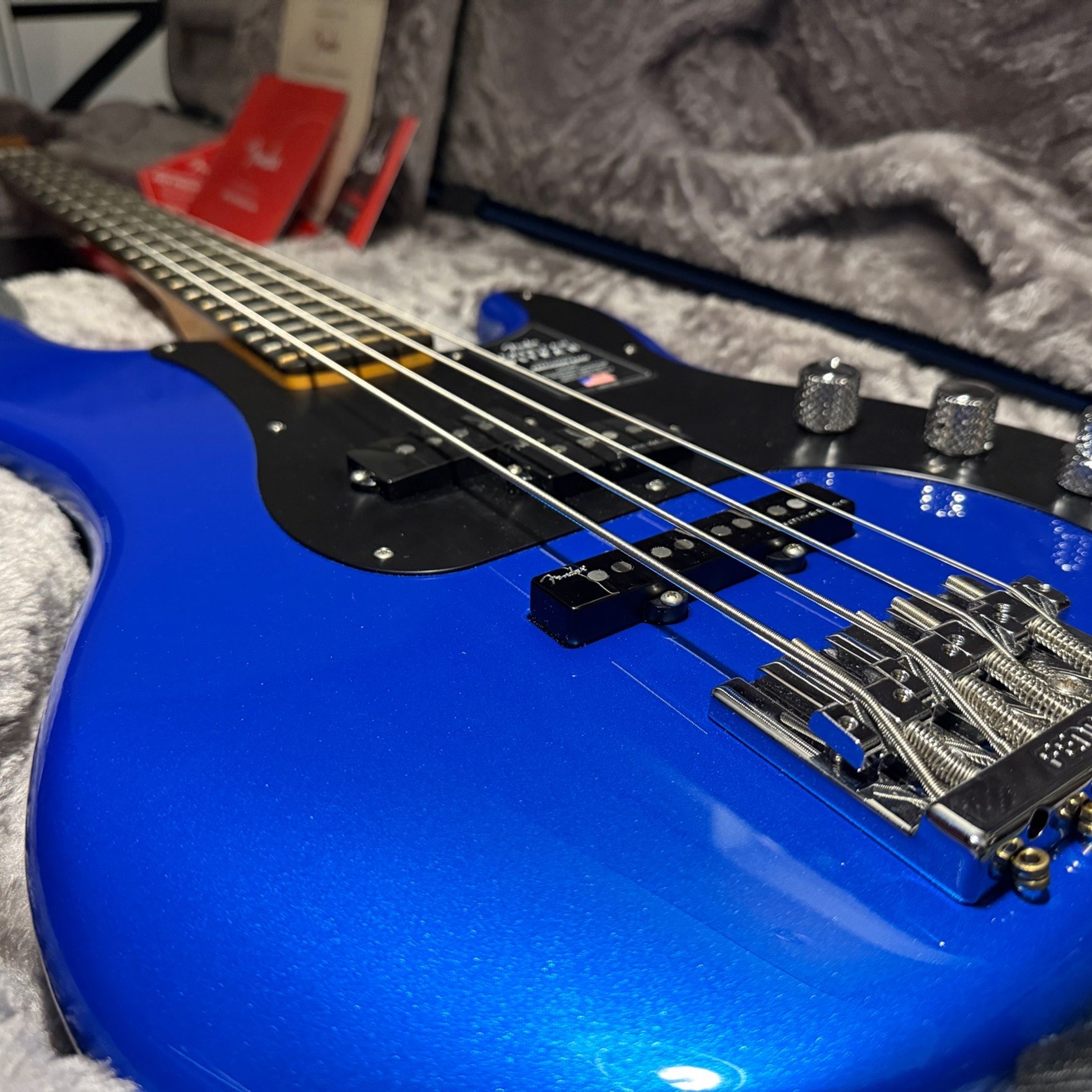 Fender-American Ultra II Precision Bass-2