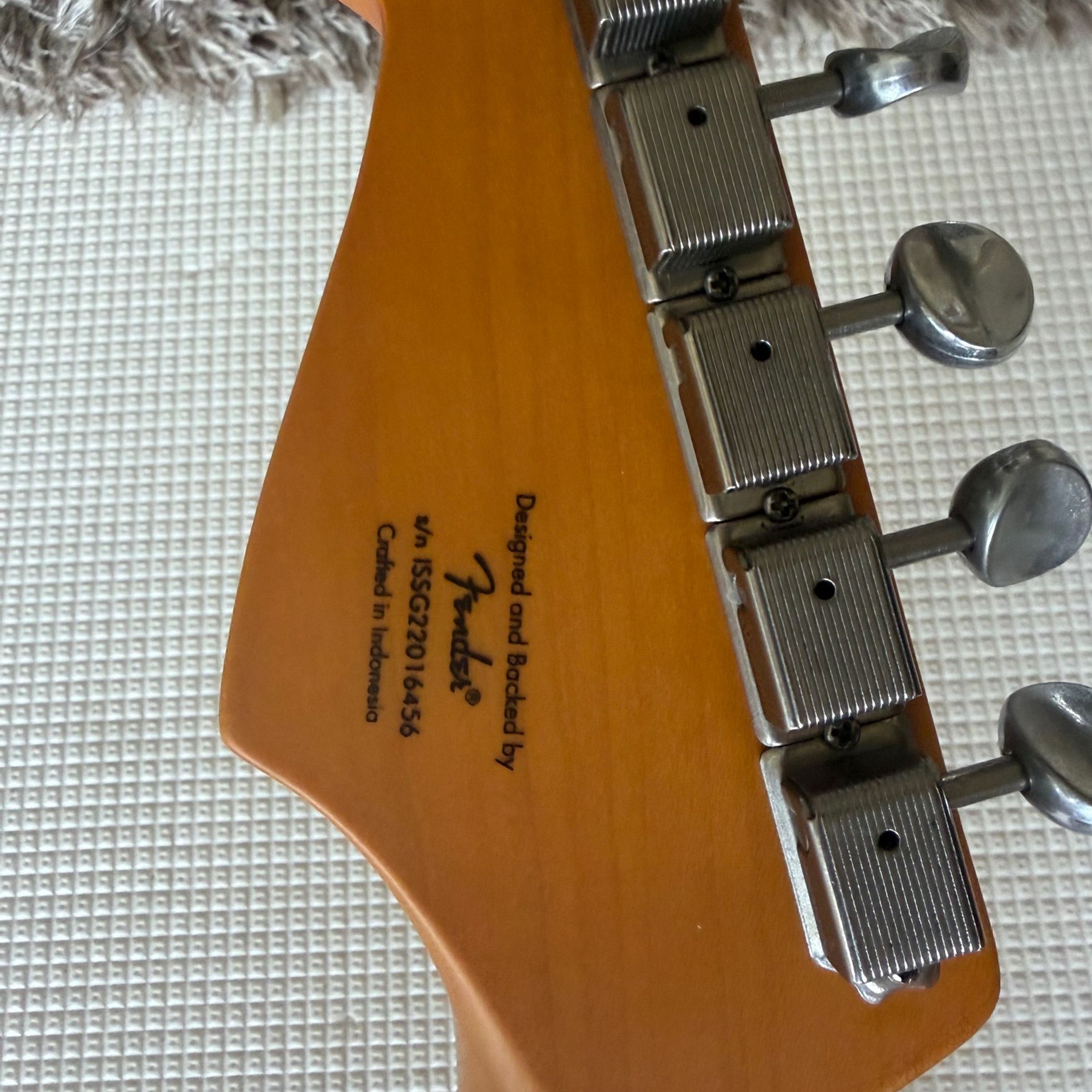 Squier-40th Anniversary Stratocaster-4