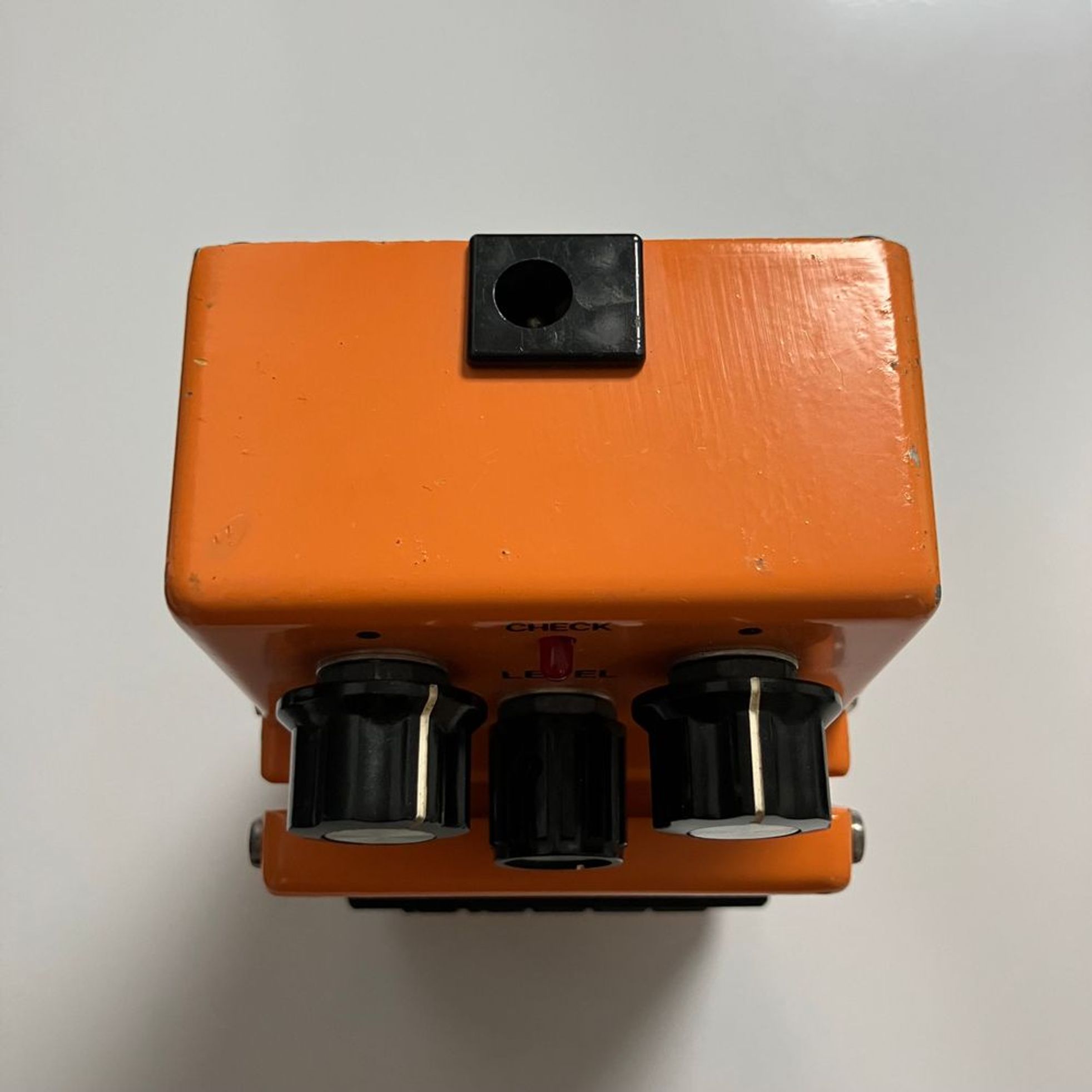 BOSS-DS-1 Distortion-4