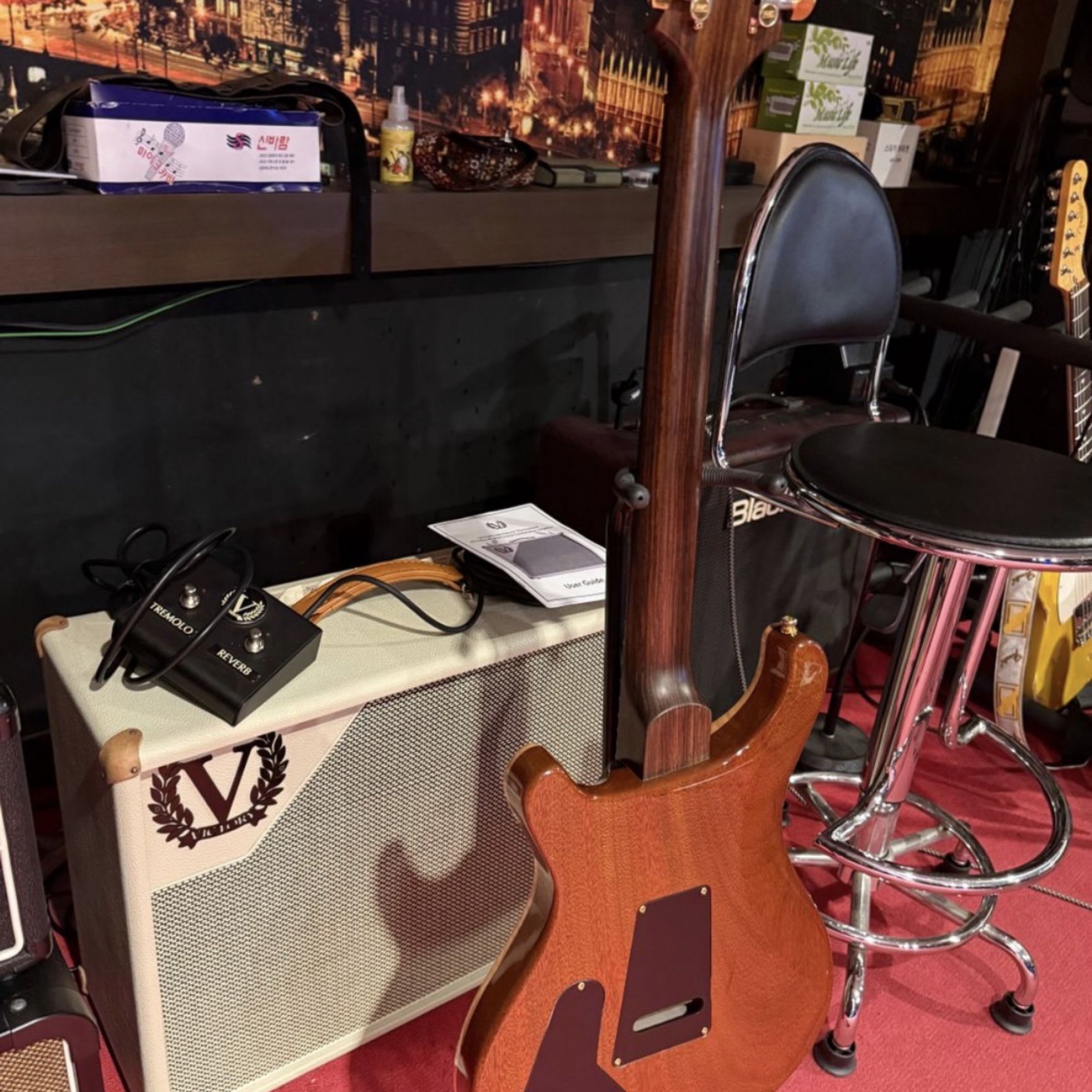 PRS Guitars-null-2