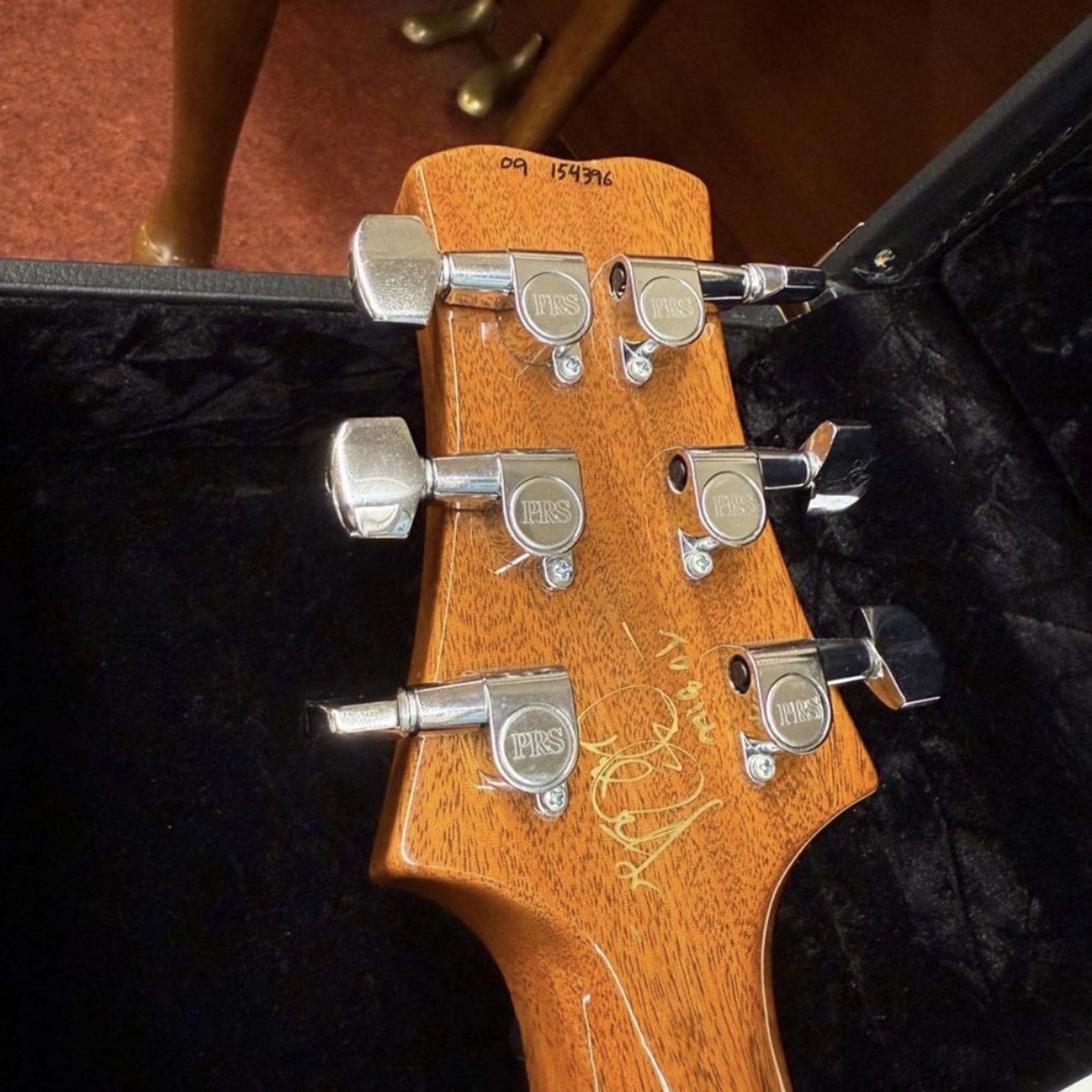 PRS Guitars-Santana-8