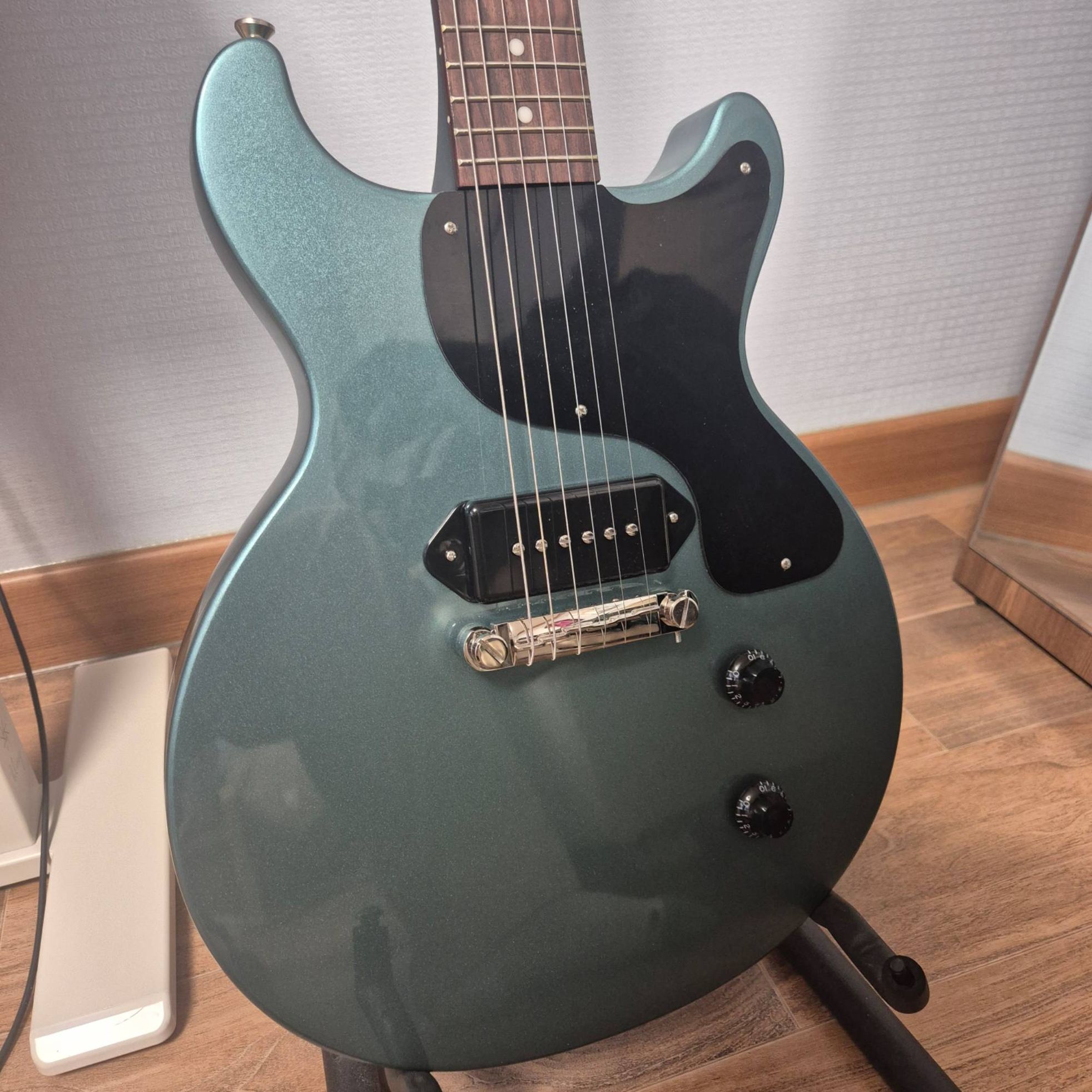 Epiphone-Les Paul Junior-4