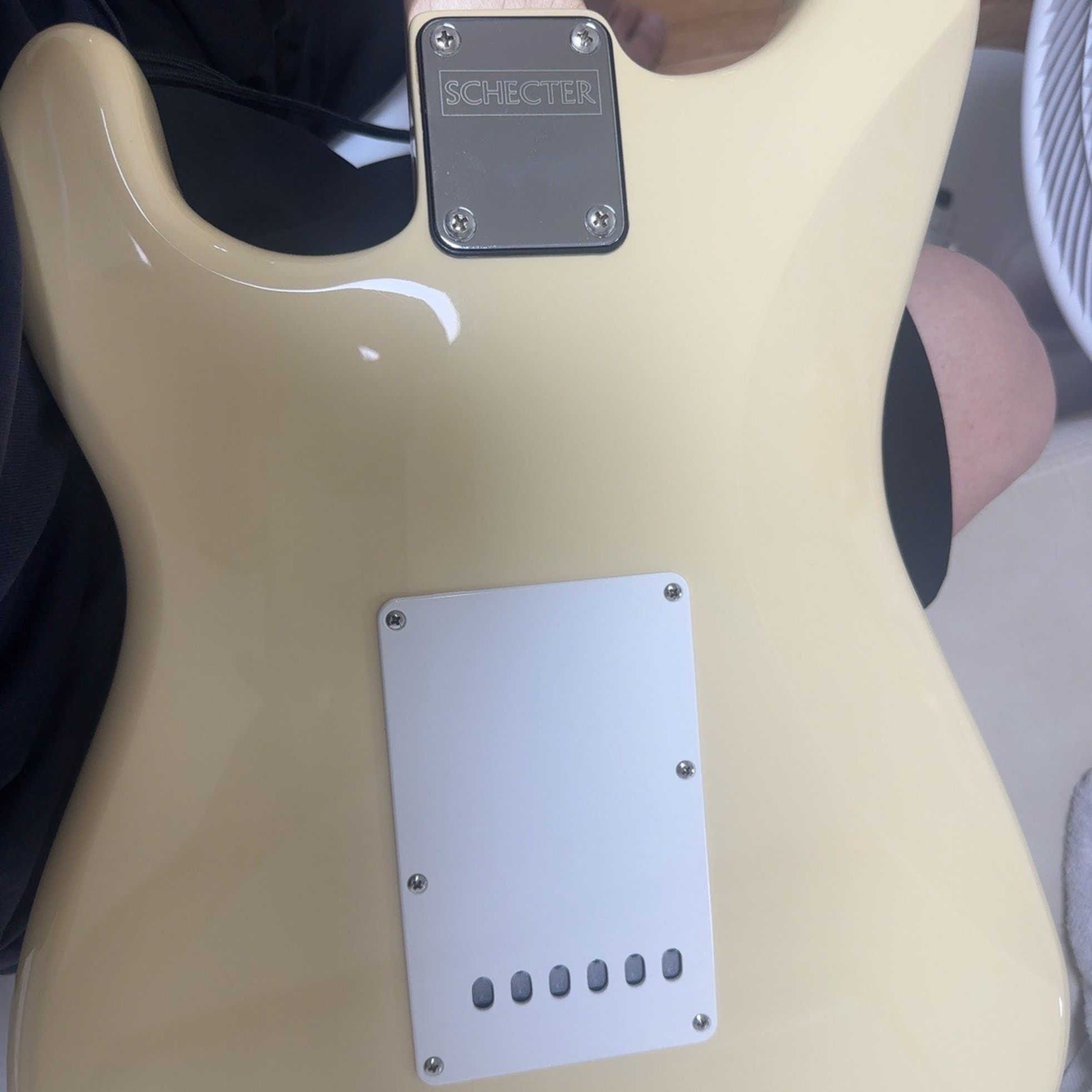 Schecter-Studio Standard-3