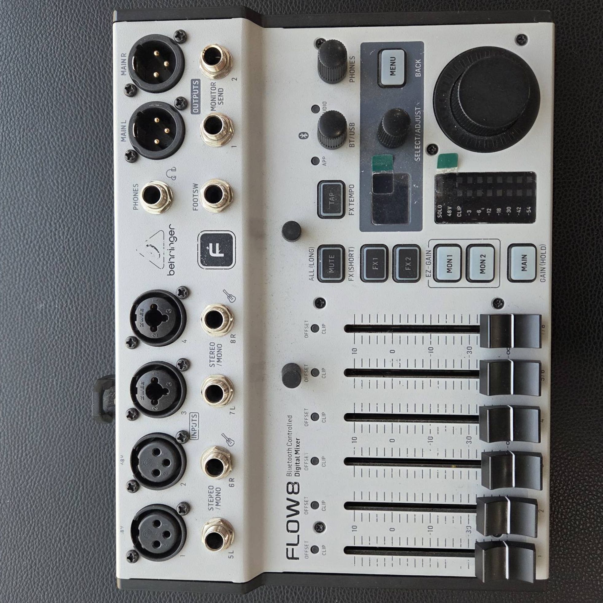 Behringer-FLOW 8-1