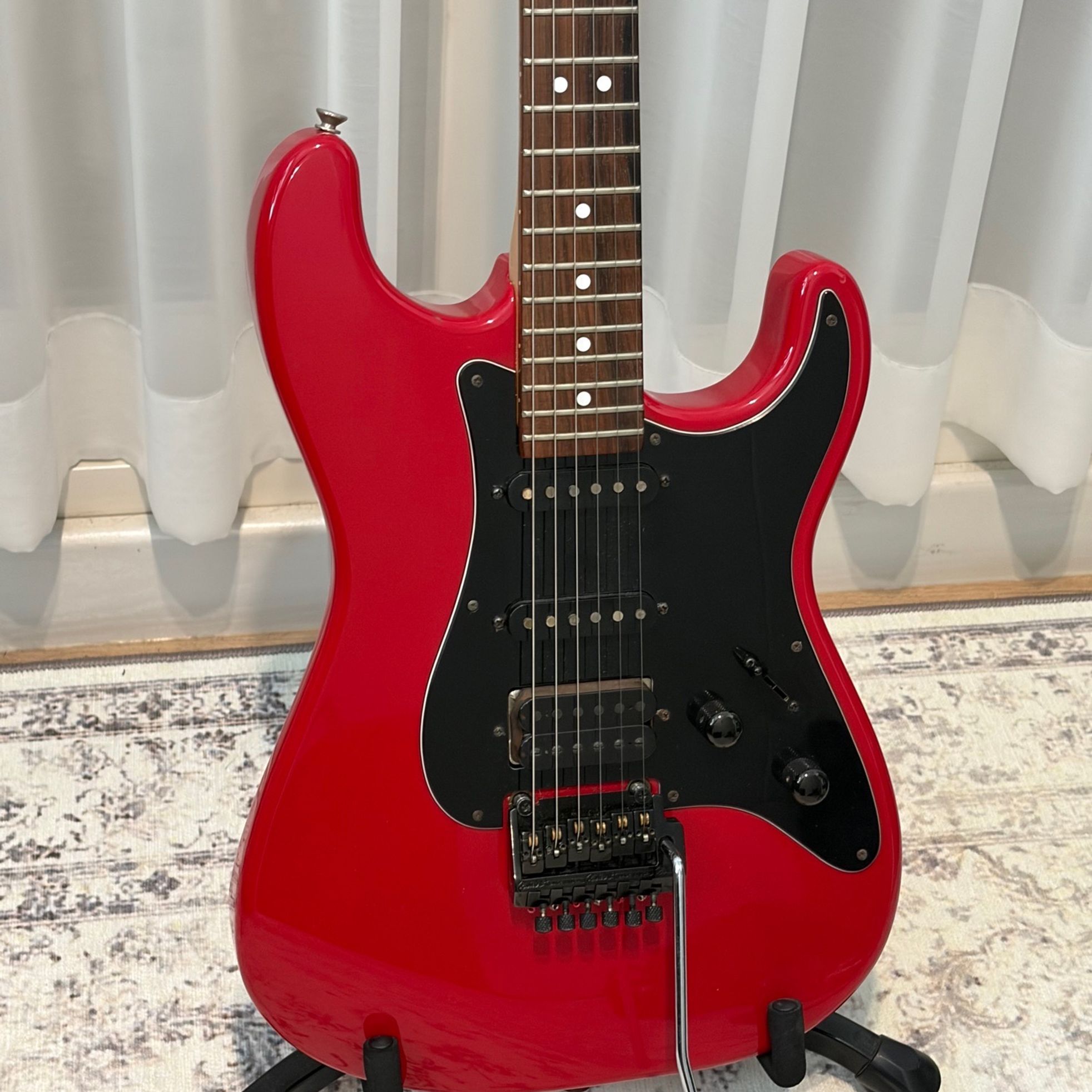 Charvel-null-2
