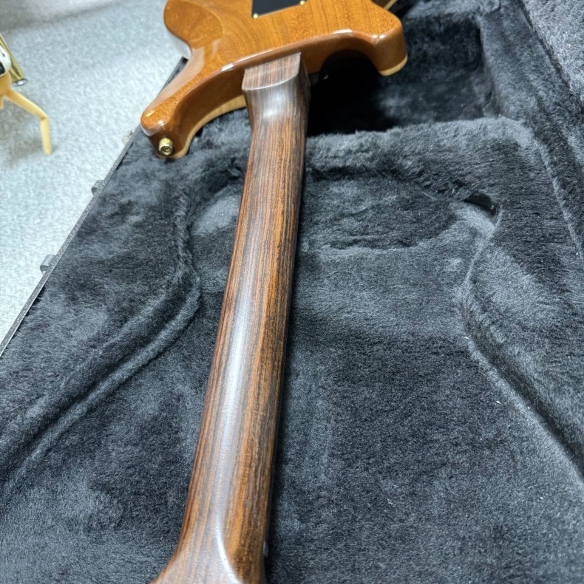 PRS Guitars-null-6