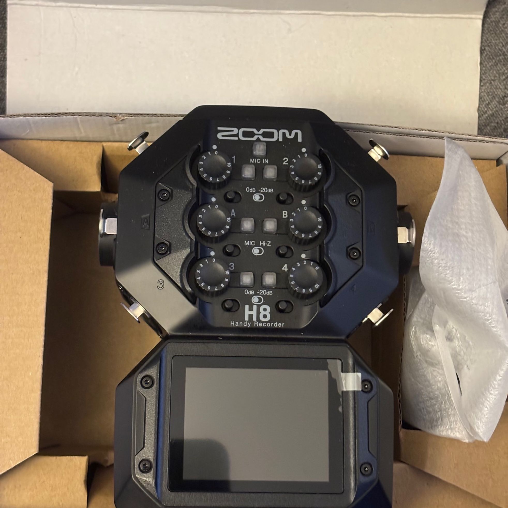 Zoom--3