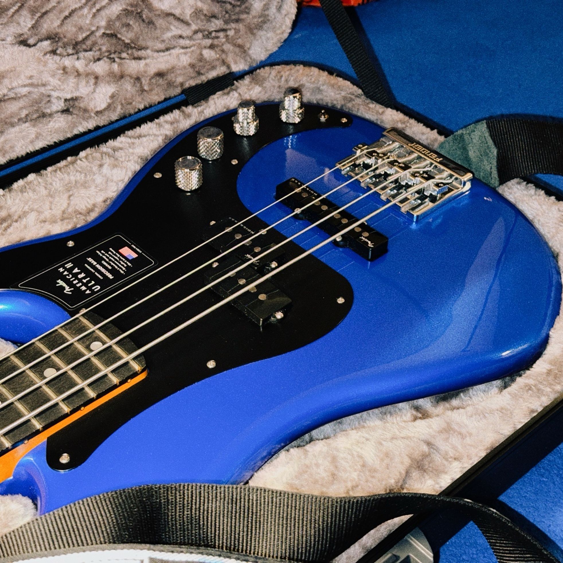 Fender-American Ultra II Precision Bass-10
