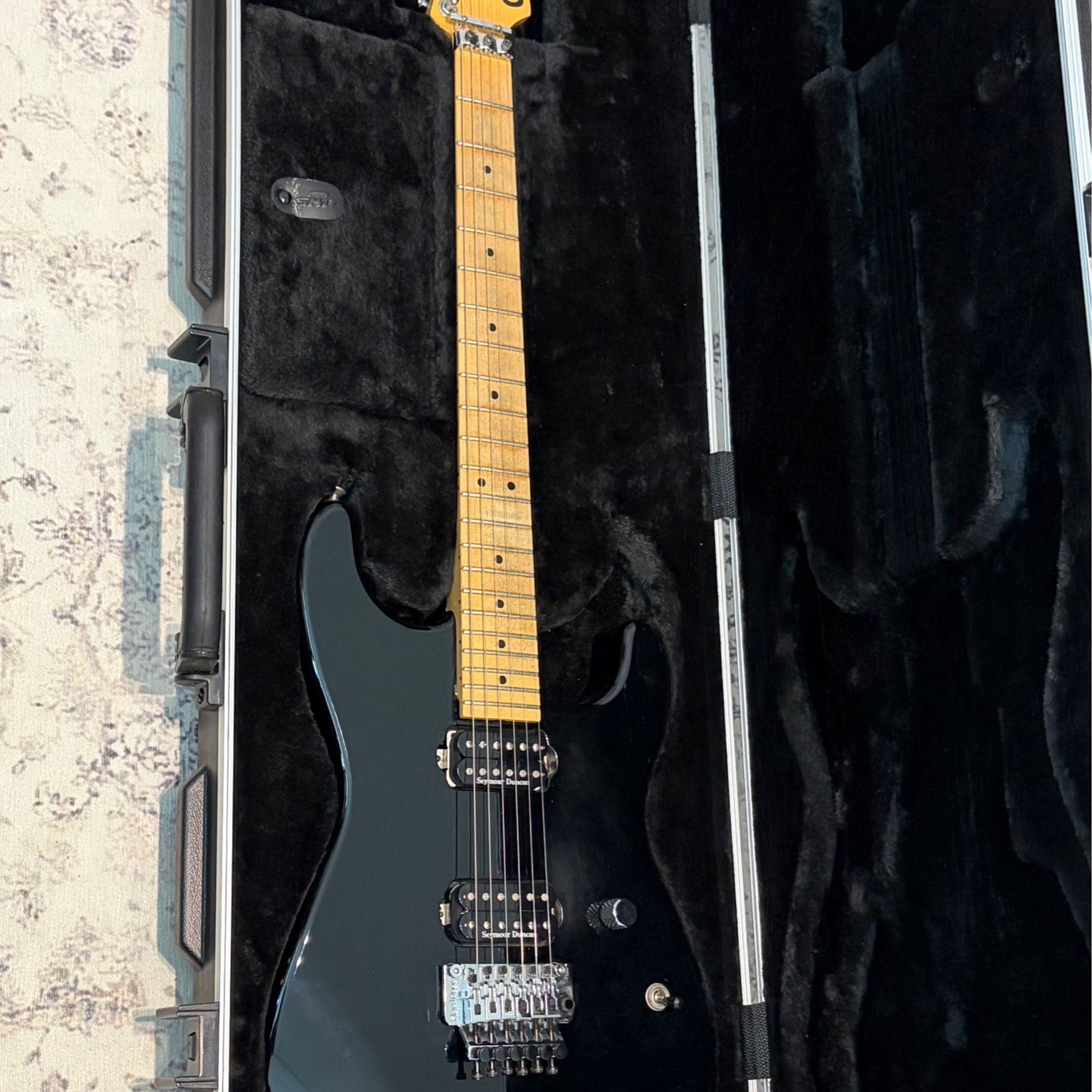 Charvel-null-1