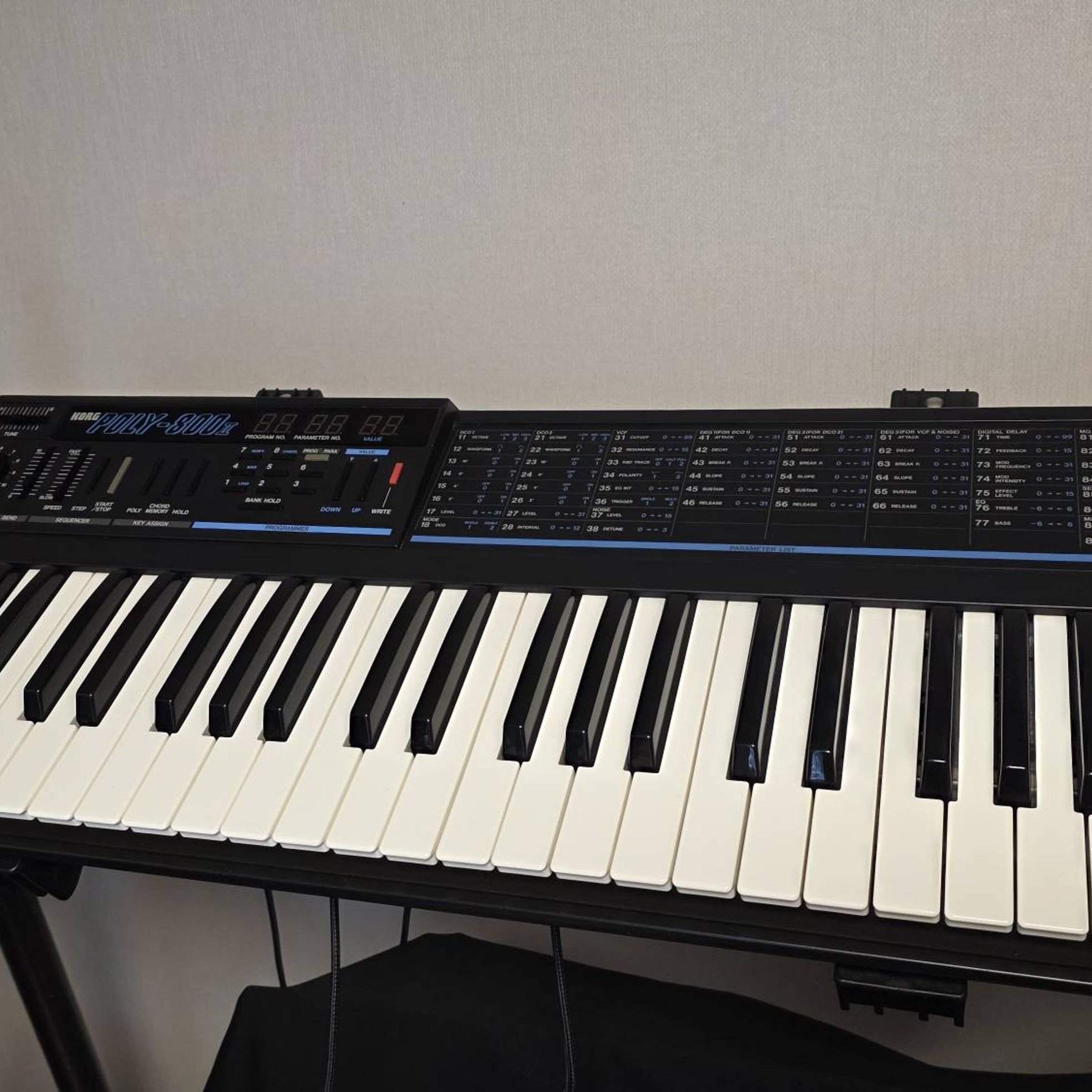 Korg-Poly-800 II-2
