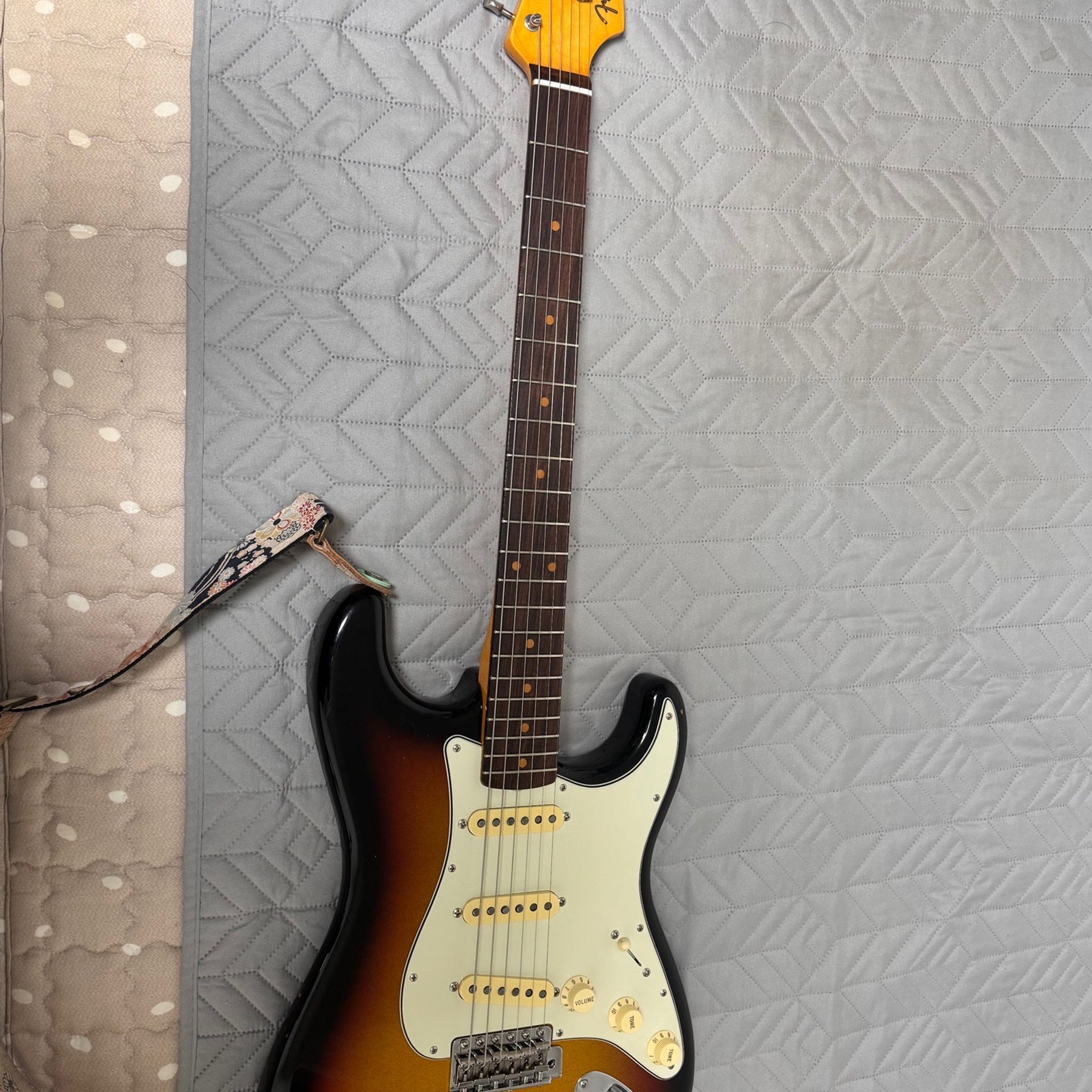 Fender-American Vintage II Stratocaster-1