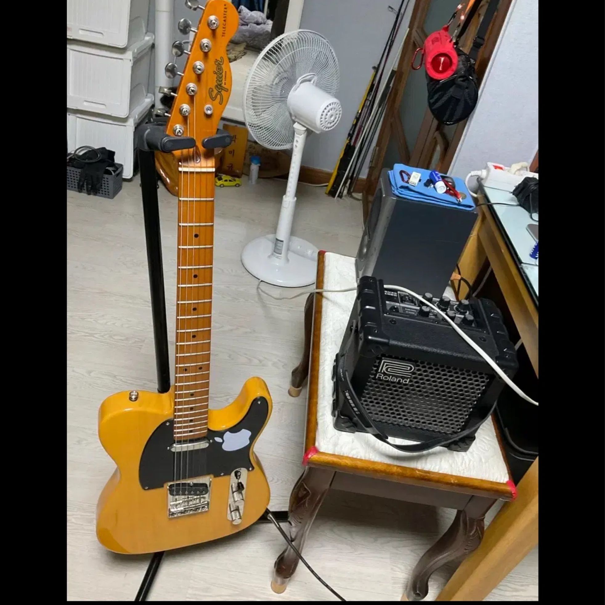 Squier-Telecaster-1