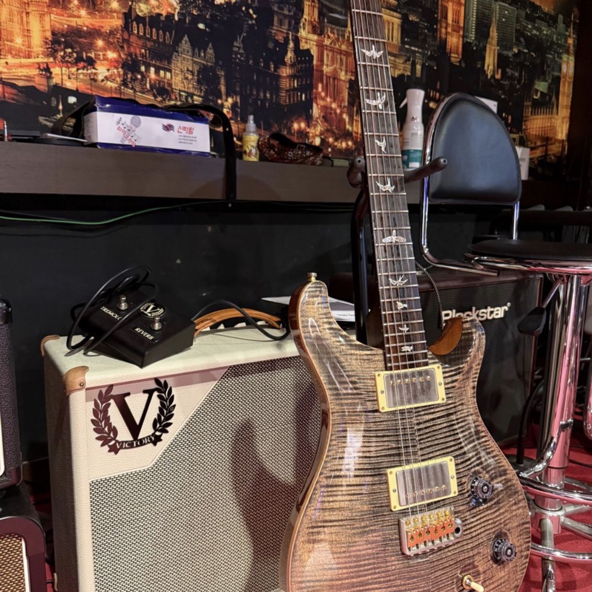 PRS Guitars-null-1