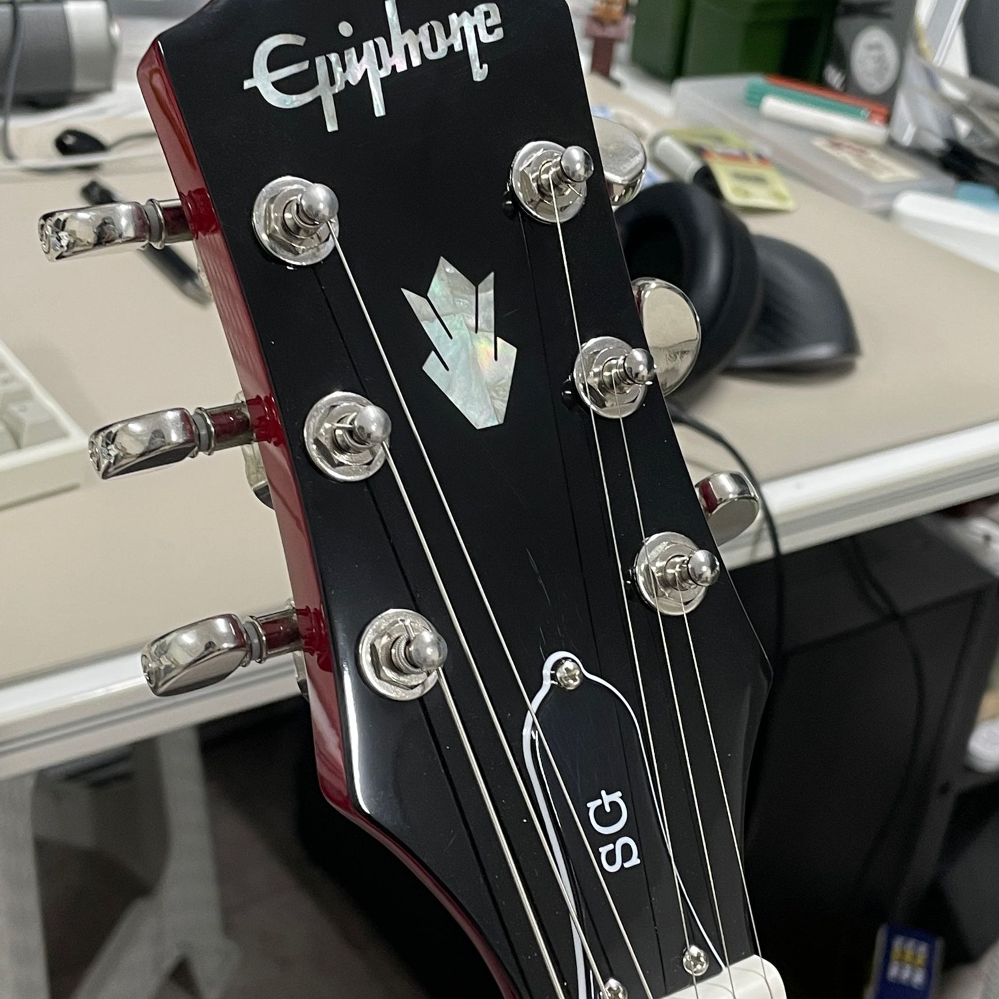 Epiphone-SG Standard-4