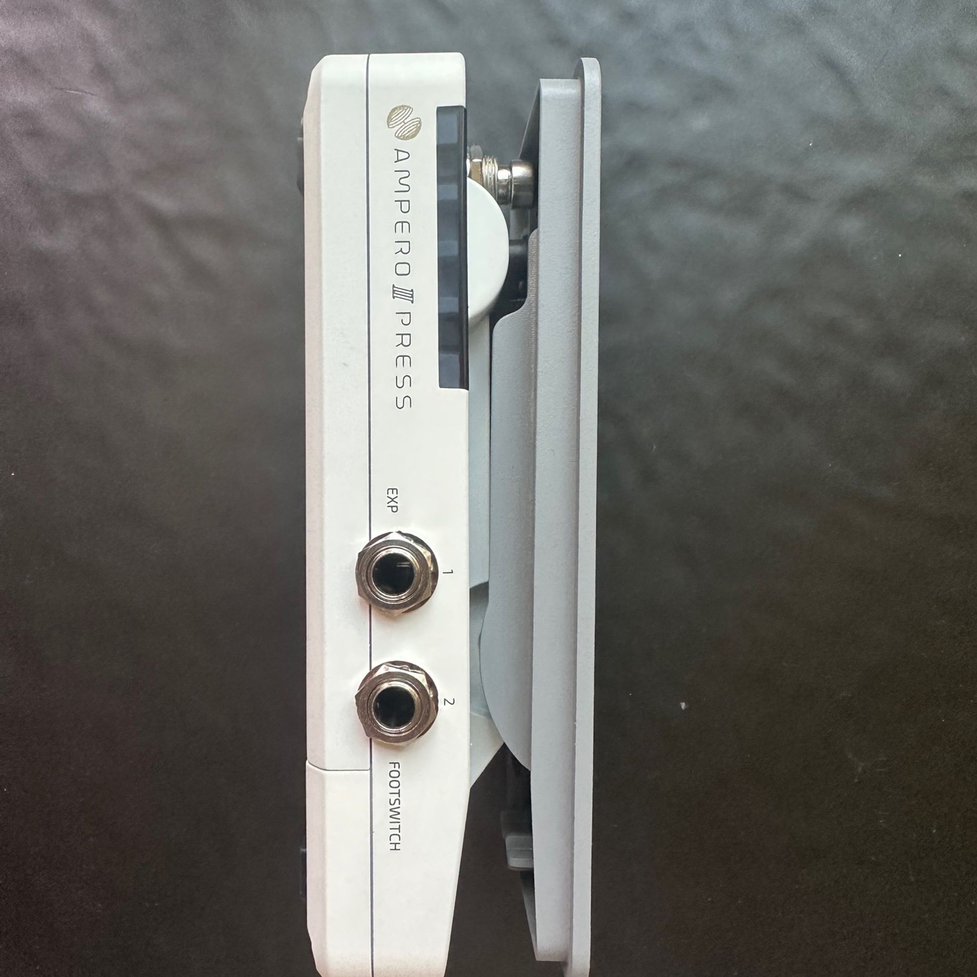 Hotone-Ampero II Press-1