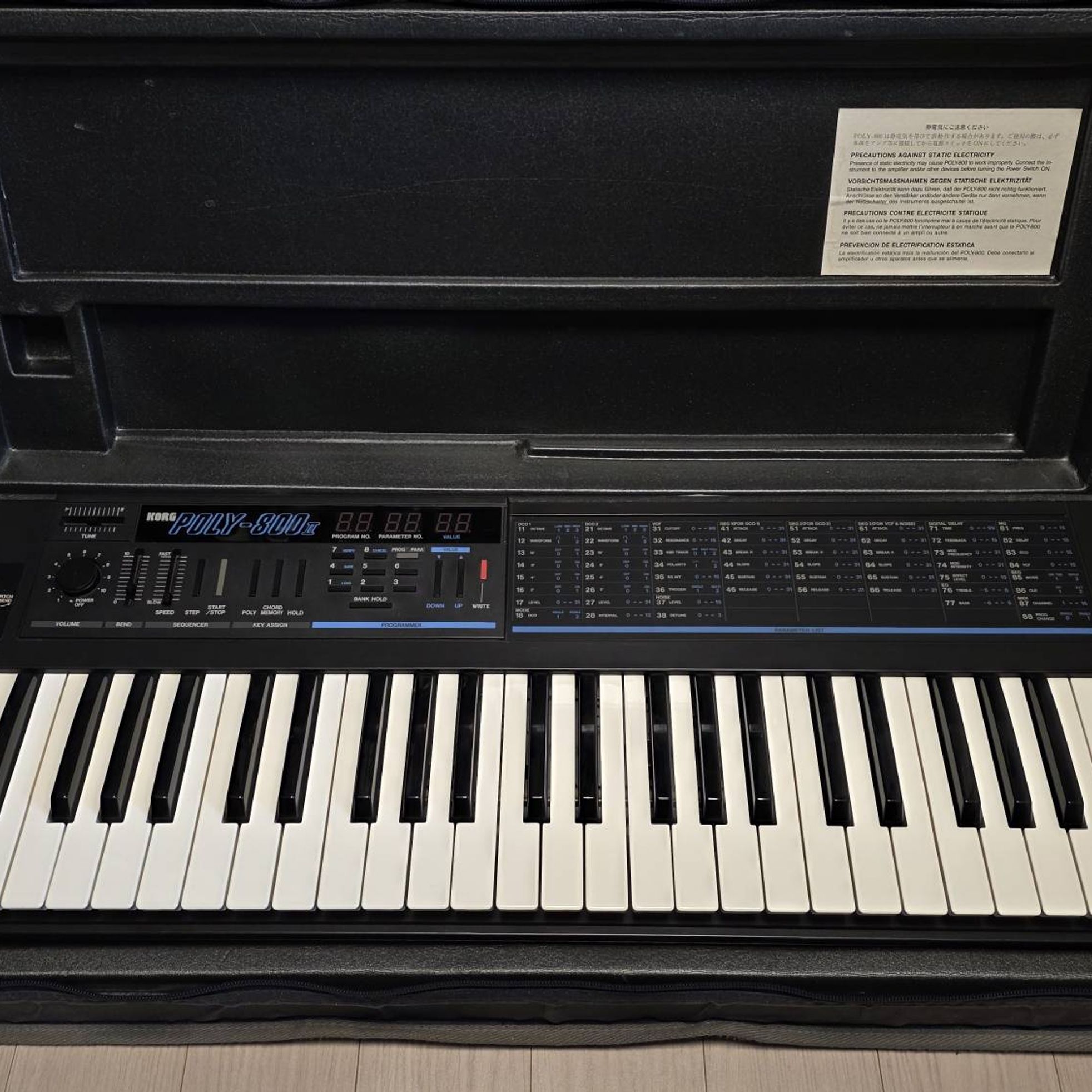 Korg-Poly-800 II-3
