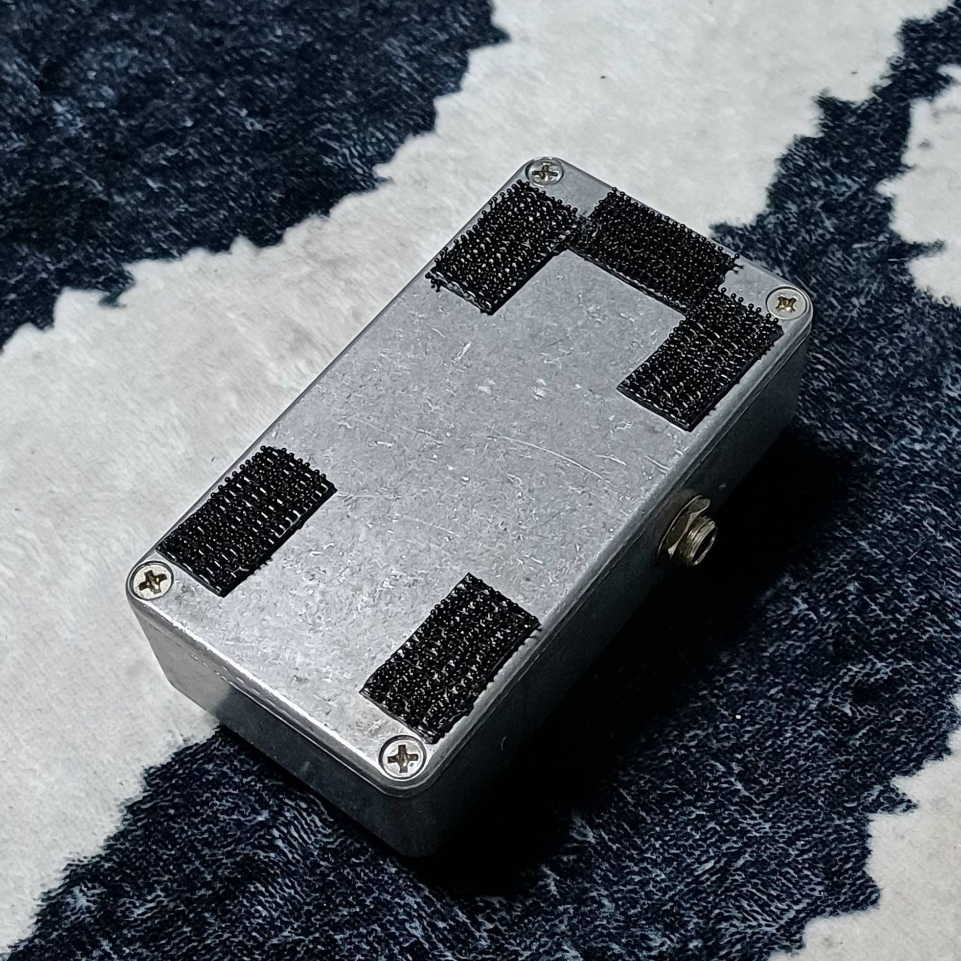 Gainster-Hybrid Treble Booster-3