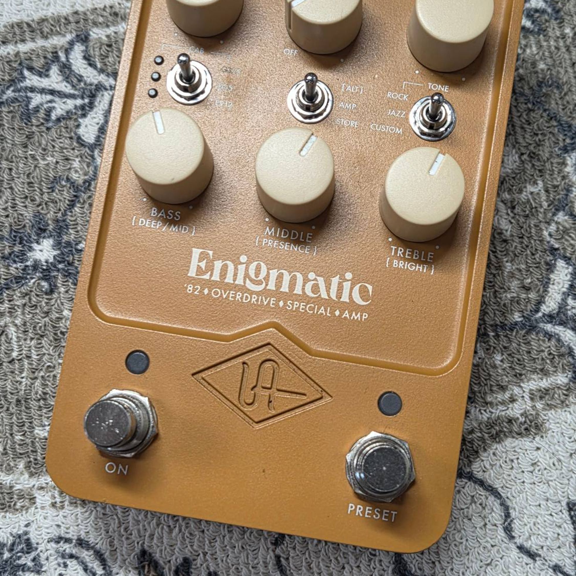 Universal Audio-Enigmatic-1