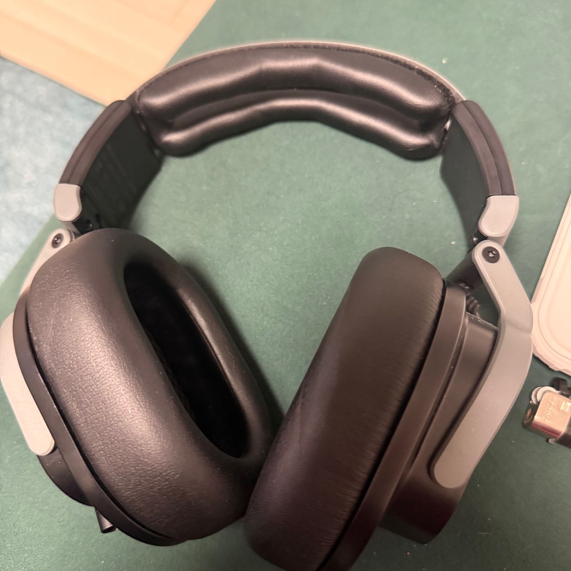 Austrian Audio-Hi-X55-2